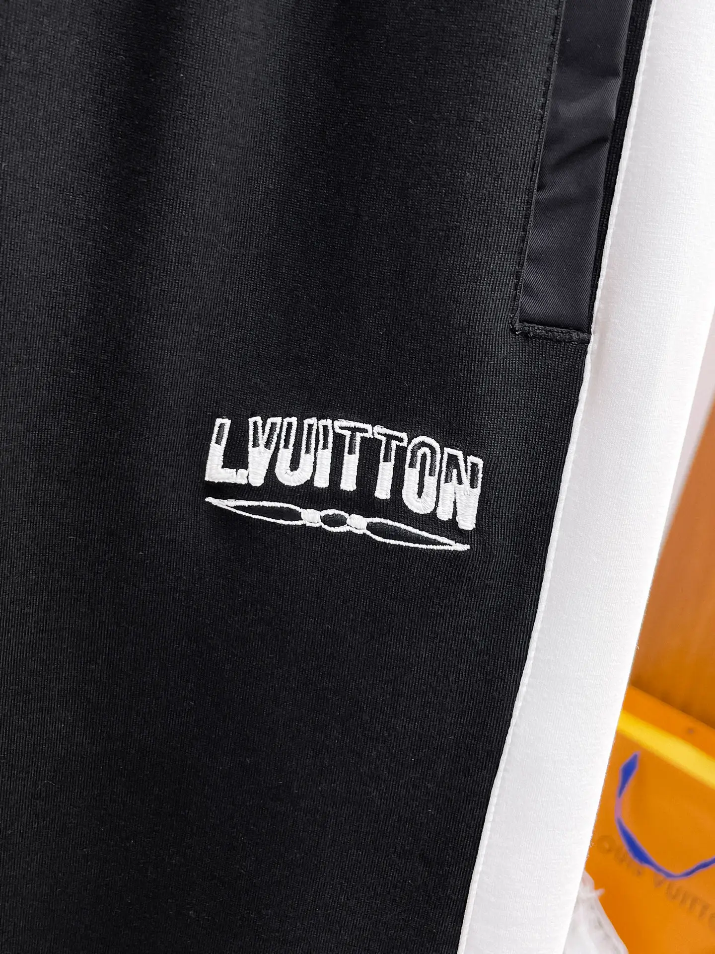 Logo-Embroidered Side-Stripe Sweatpants D29014889 — view 4