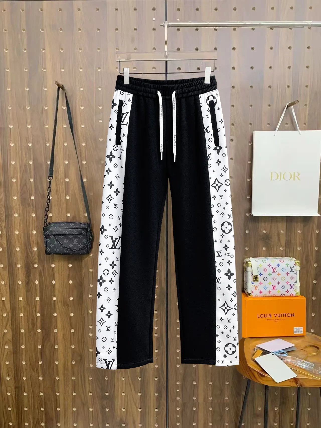 Monogram Side-Stripe Track Pants D29014919