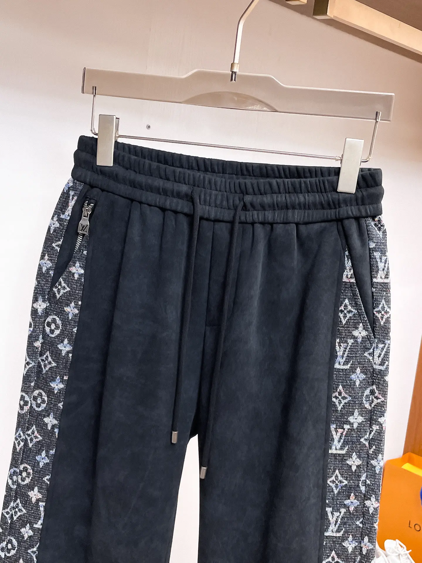 Monogram Side-Stripe Sweatpants D29015047 — view 3
