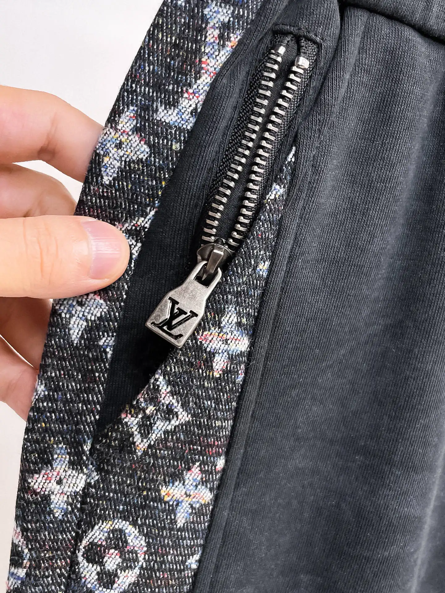 Monogram Side-Stripe Sweatpants D29015047 — view 4