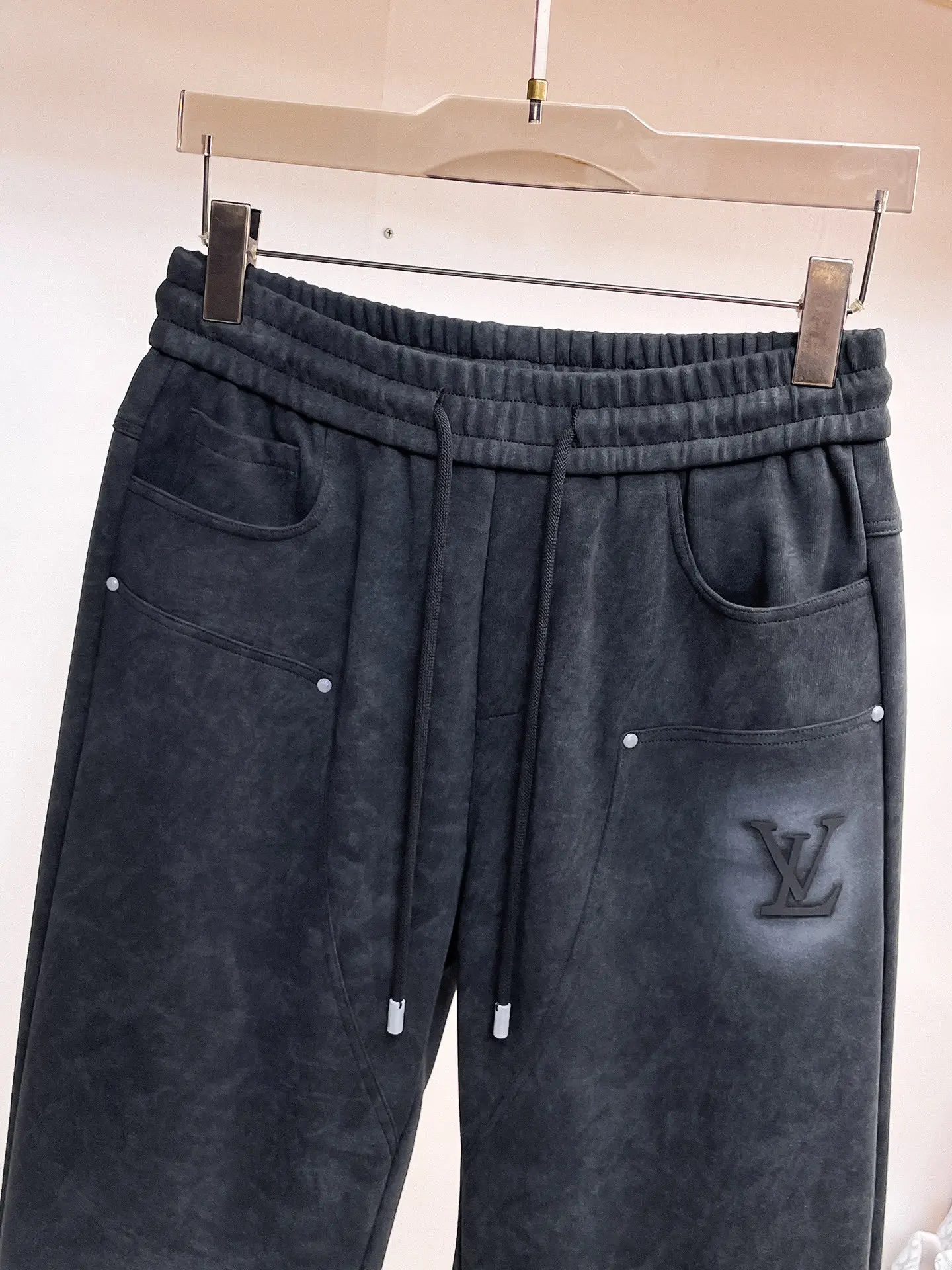 Logo-Embossed Drawstring Sweatpants D29015061 — view 3