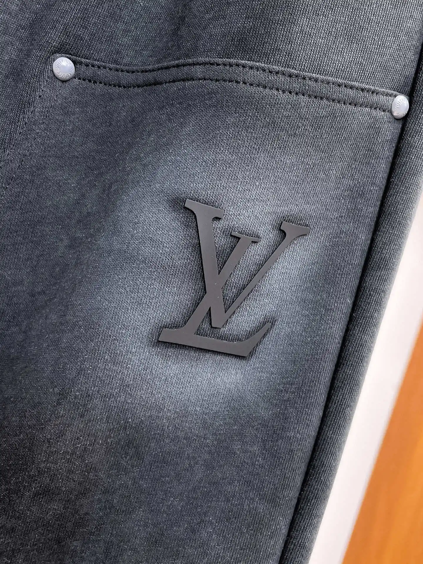 Logo-Embossed Drawstring Sweatpants D29015061 — view 4