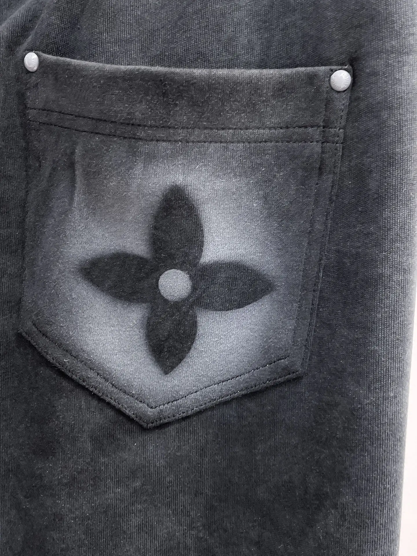 Logo-Embossed Drawstring Sweatpants D29015061 — view 11
