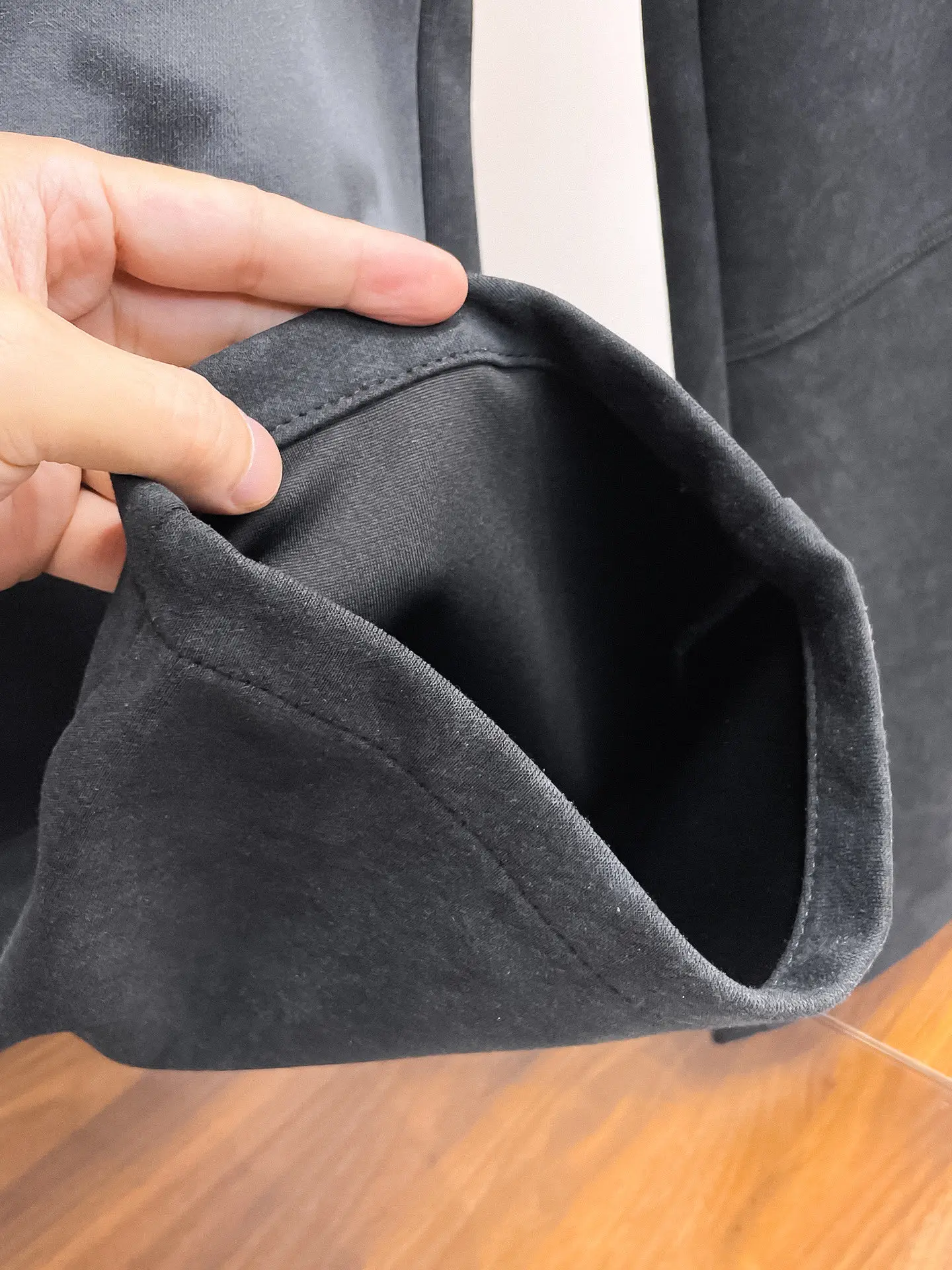 Logo-Embossed Drawstring Sweatpants D29015061 — view 12