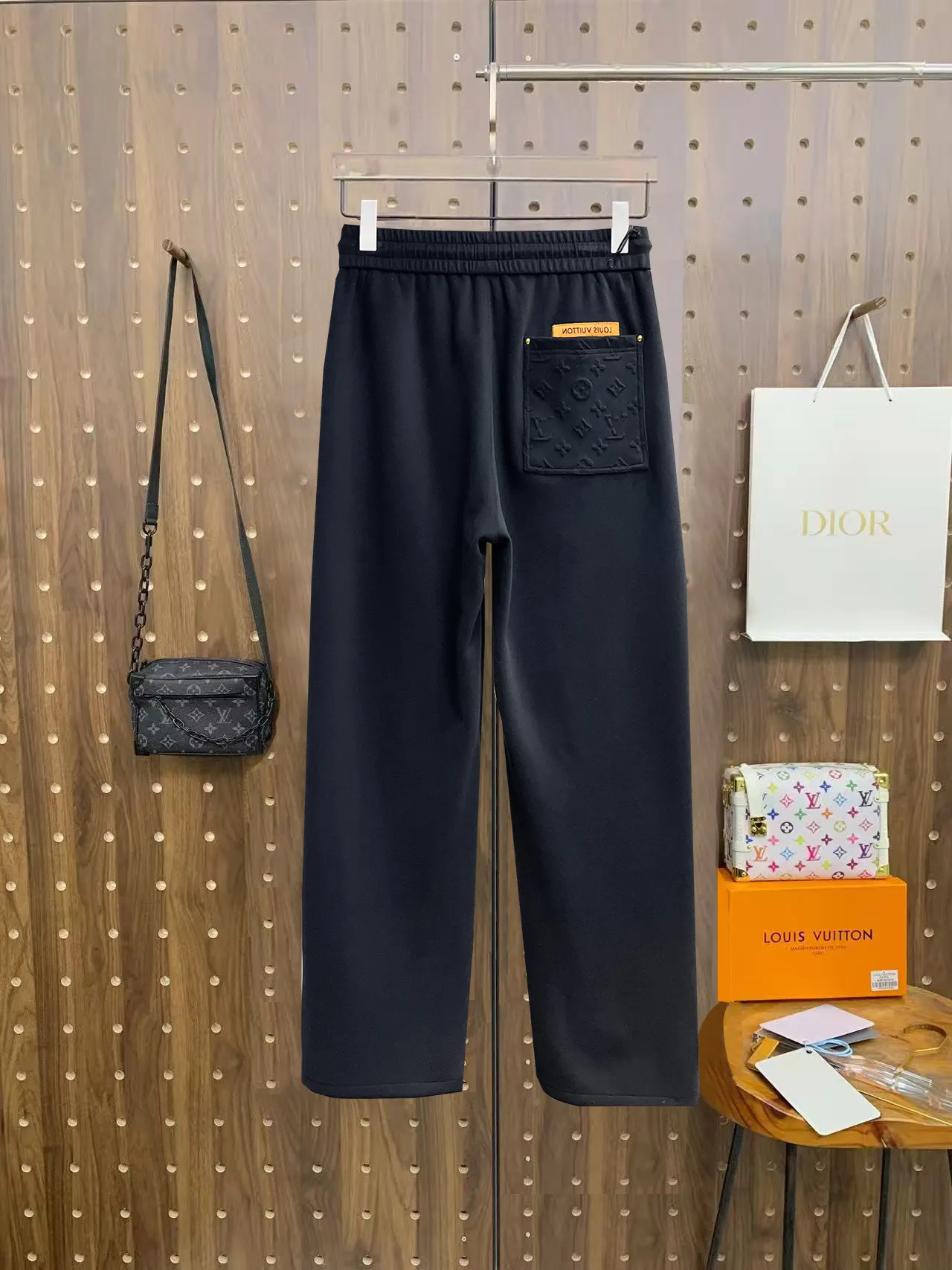 Monogram Embossed Panel Sweatpants D29014900 — view 2