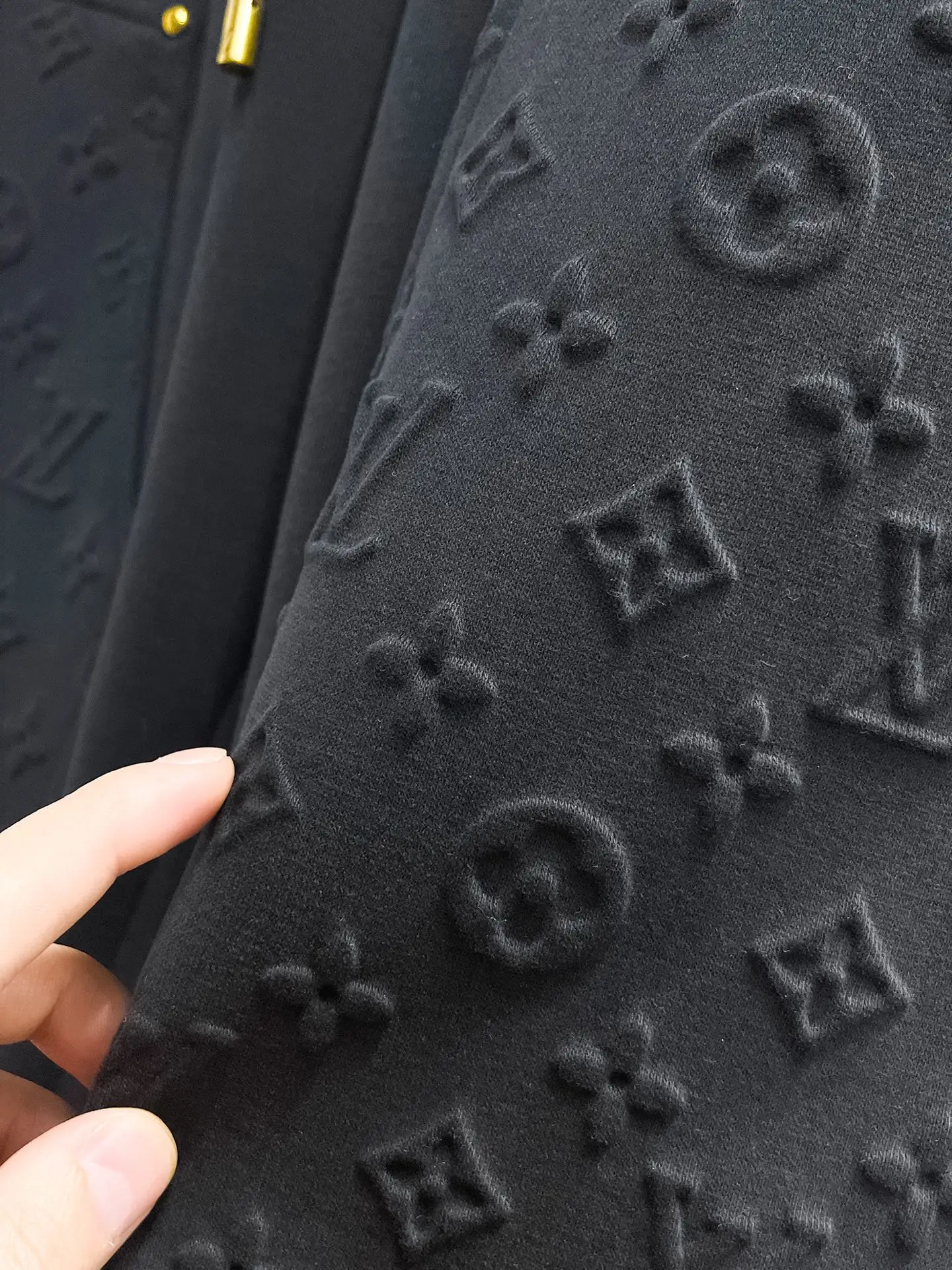 Monogram Embossed Panel Sweatpants D29014900 — view 4