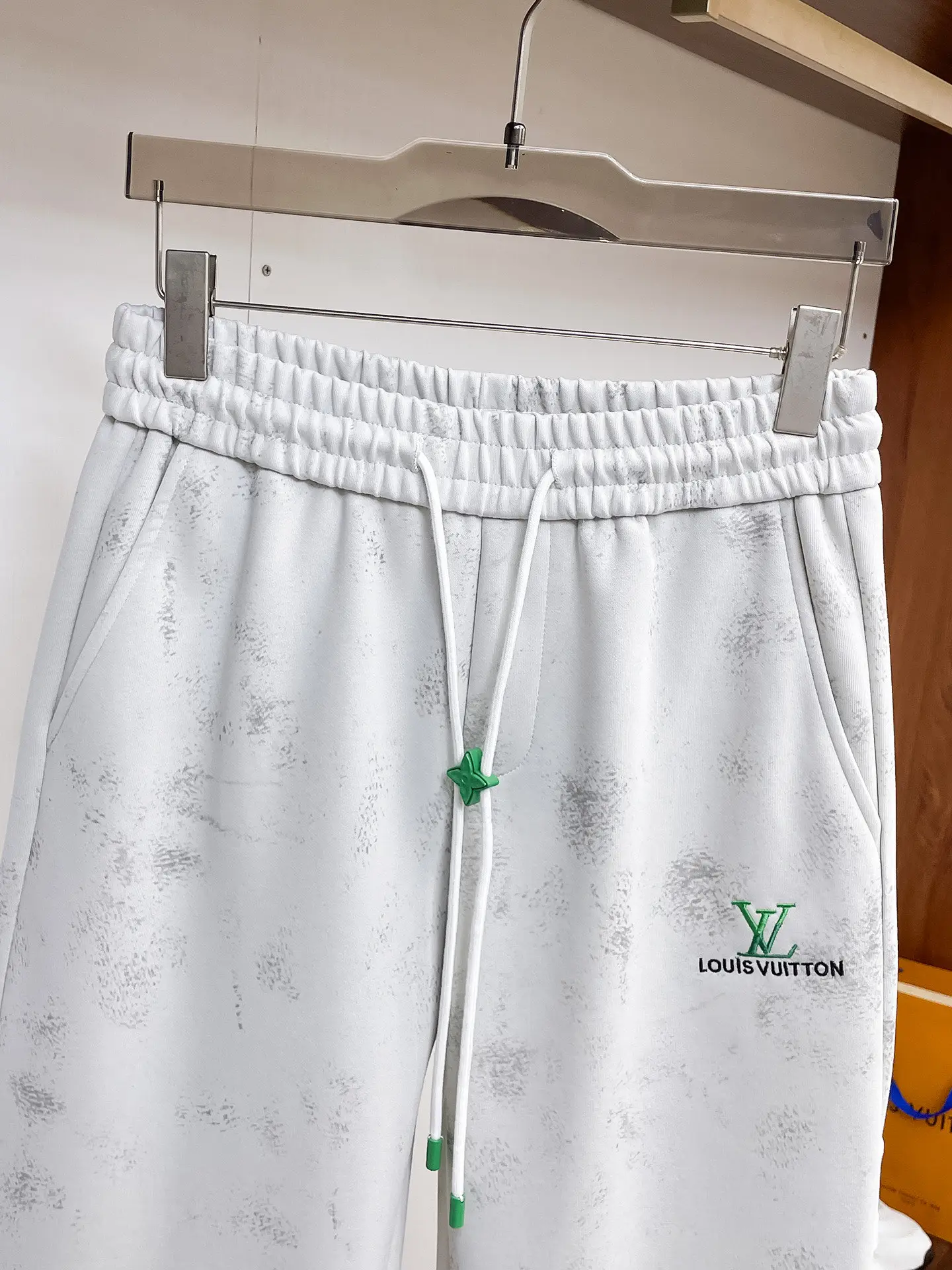 Logo-Embroidered Distressed Sweatpants D29014920 — view 3