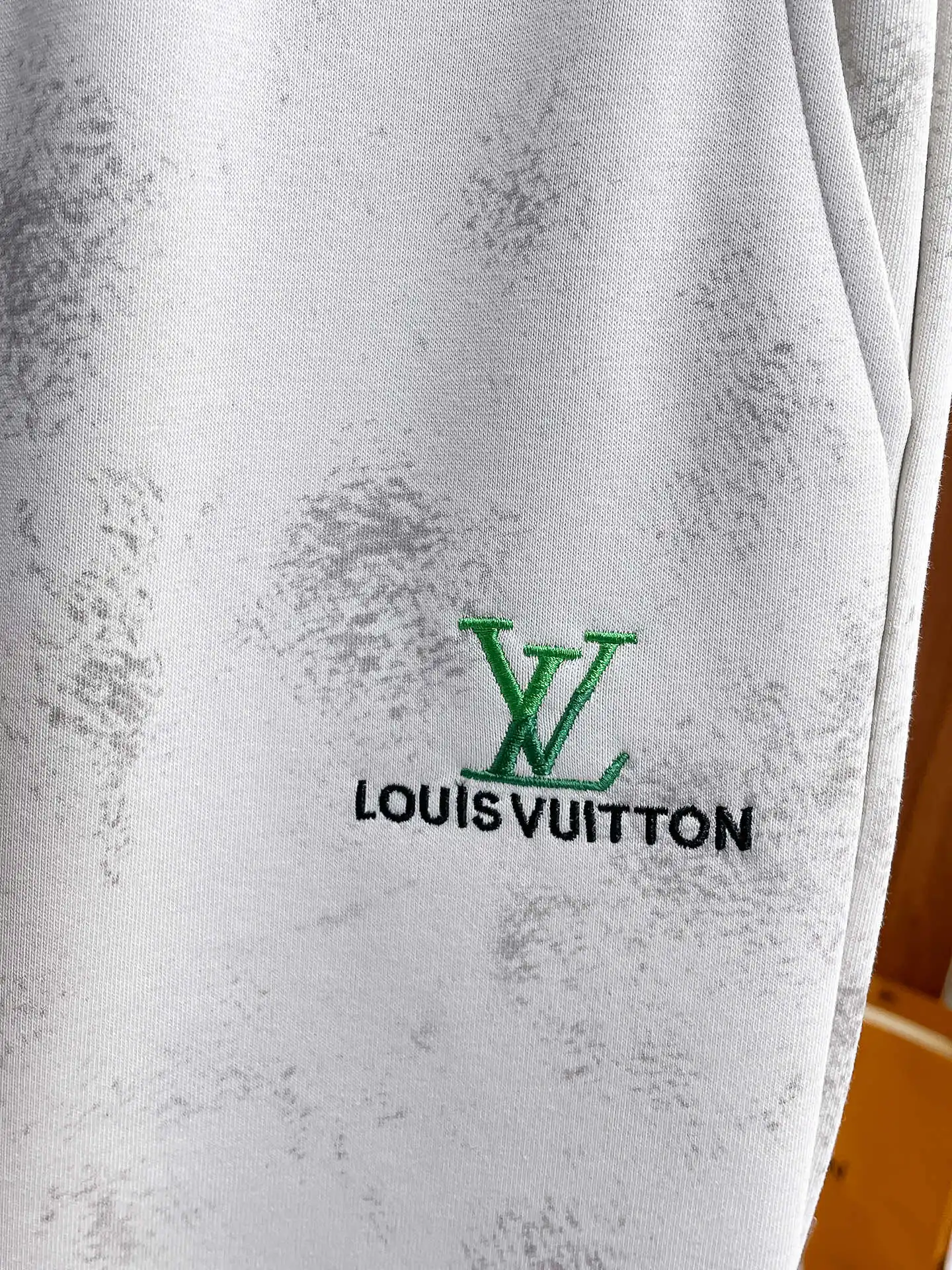Logo-Embroidered Distressed Sweatpants D29014920 — view 4