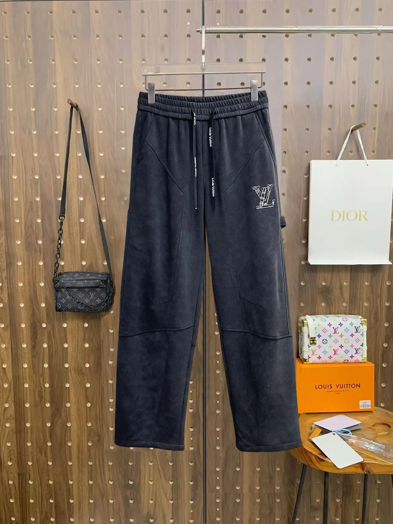 Logo-Embroidered Straight-Leg Sweatpants D29015067