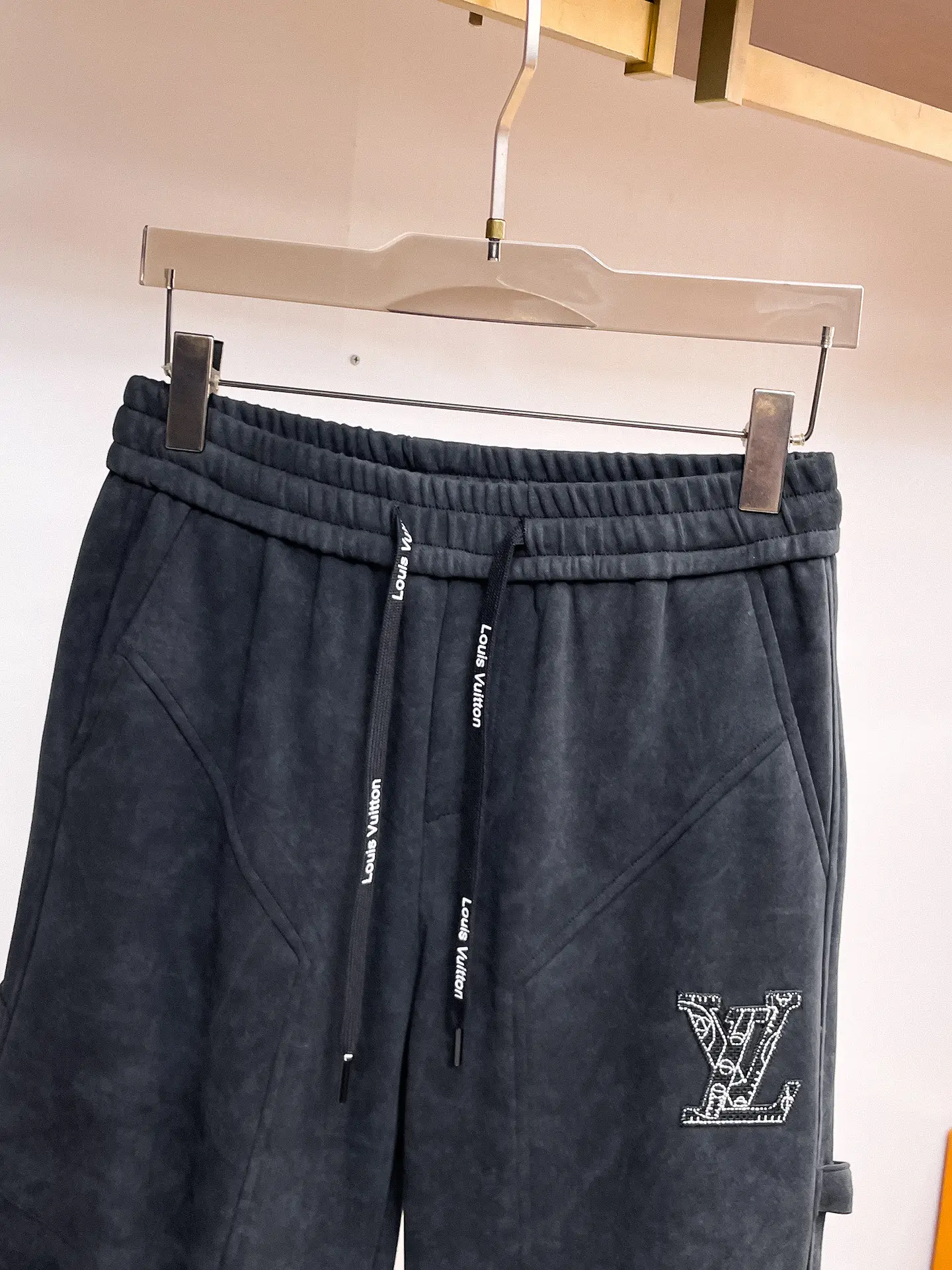 Logo-Embroidered Straight-Leg Sweatpants D29015067 — view 3
