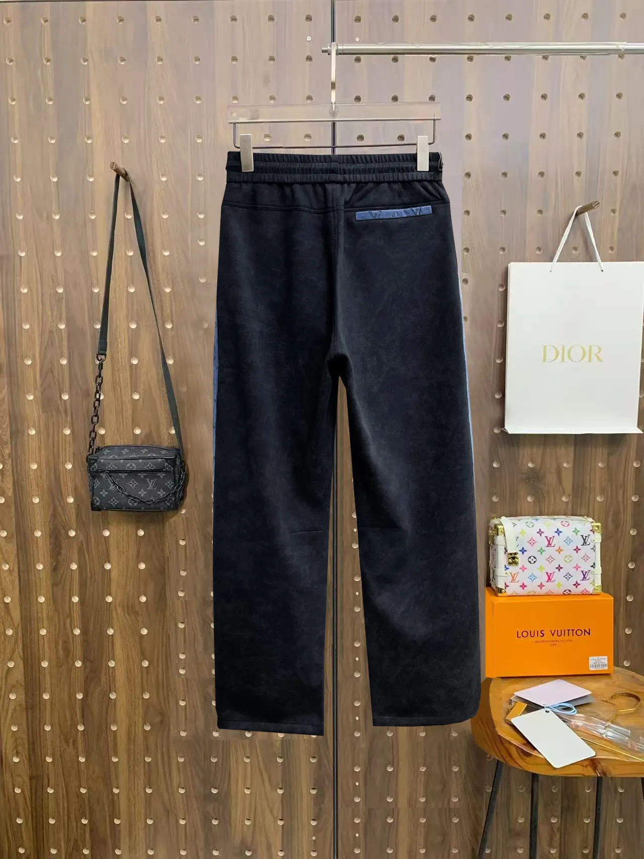 Monogram Panel Drawstring Sweatpants D29014905 — view 2