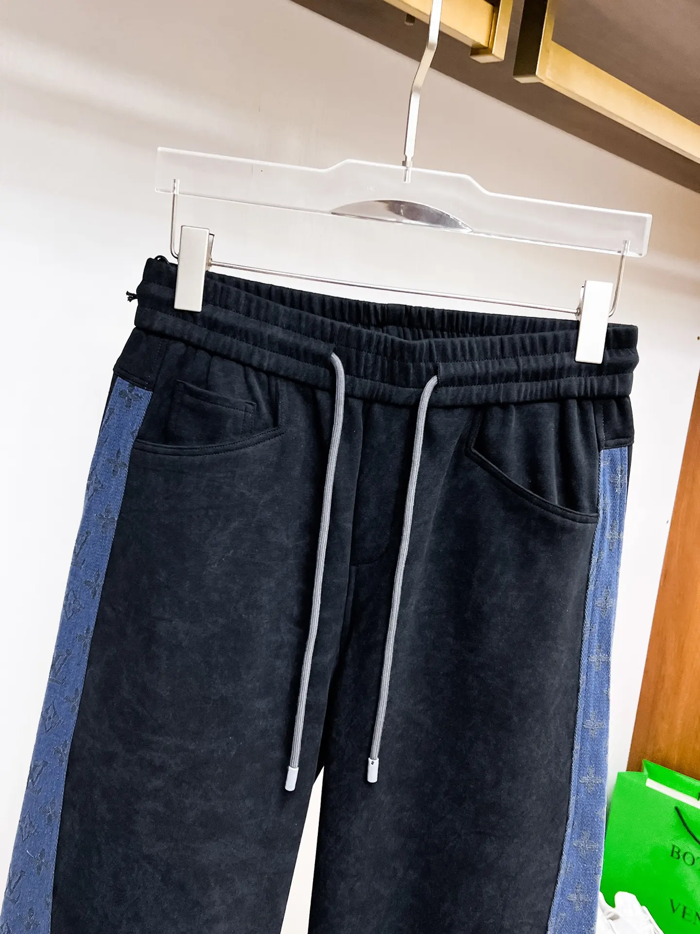 Monogram Panel Drawstring Sweatpants D29014905 — view 3