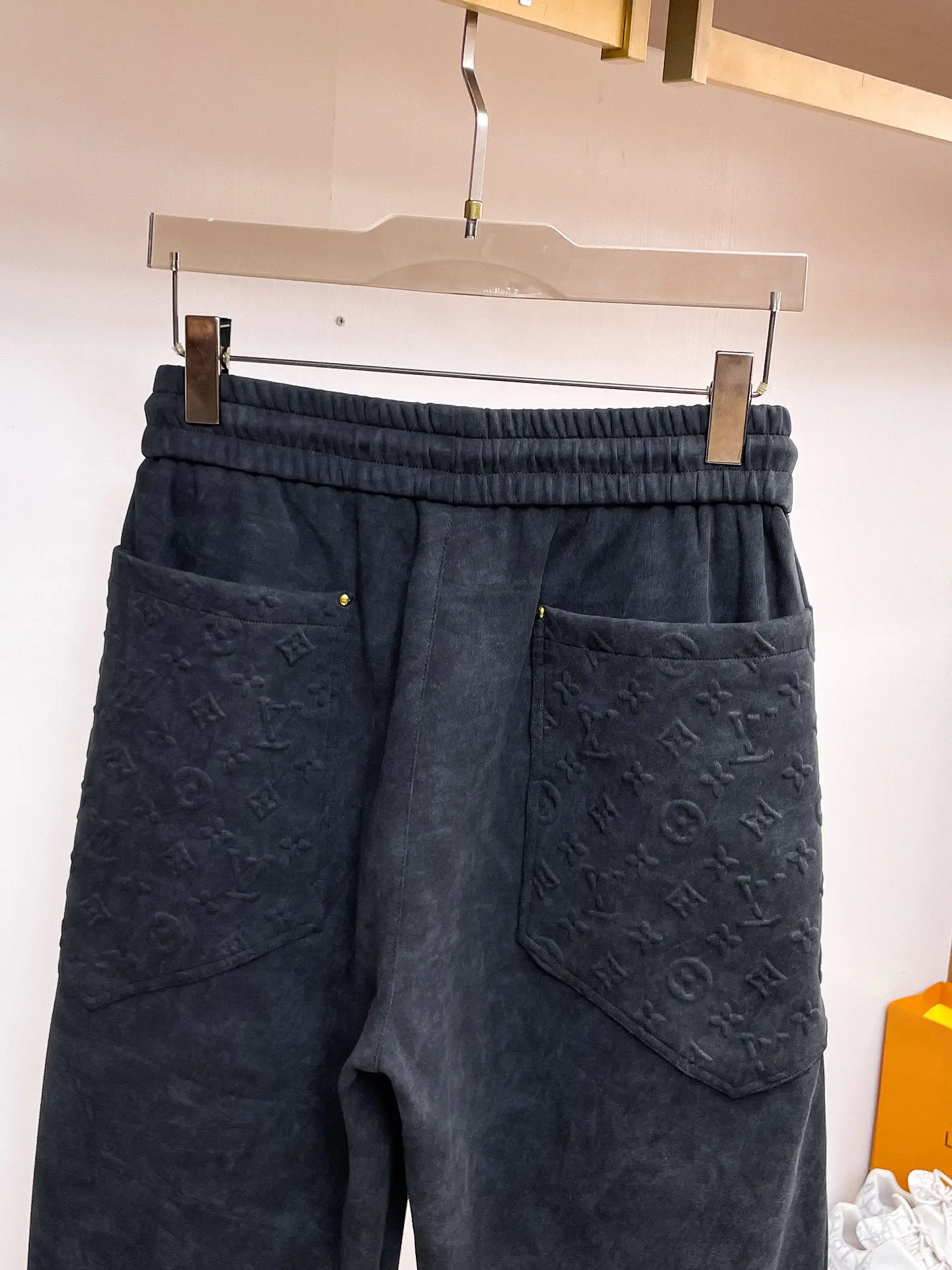 Logo-Embossed Drawstring Sweatpants D29015058 — view 9