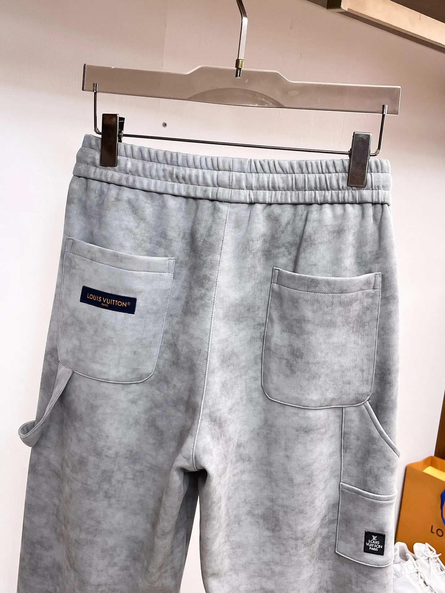 Logo-Appliqué Panelled Sweatpants D29015066 — view 8
