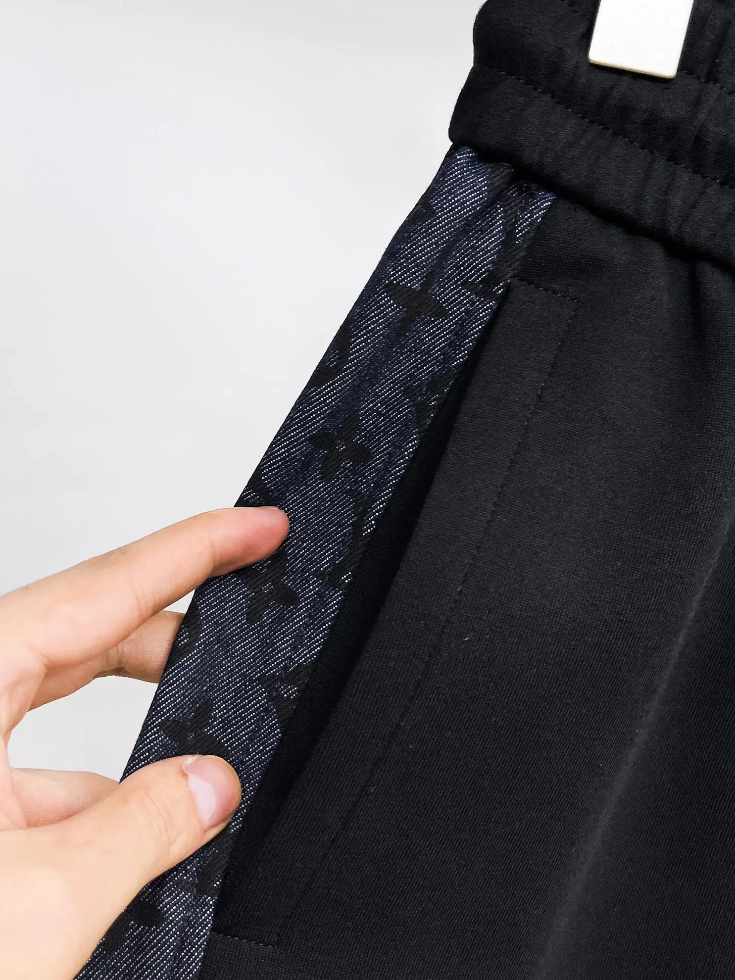 Monogram Side-Stripe Sweatpants D29014899 — view 4