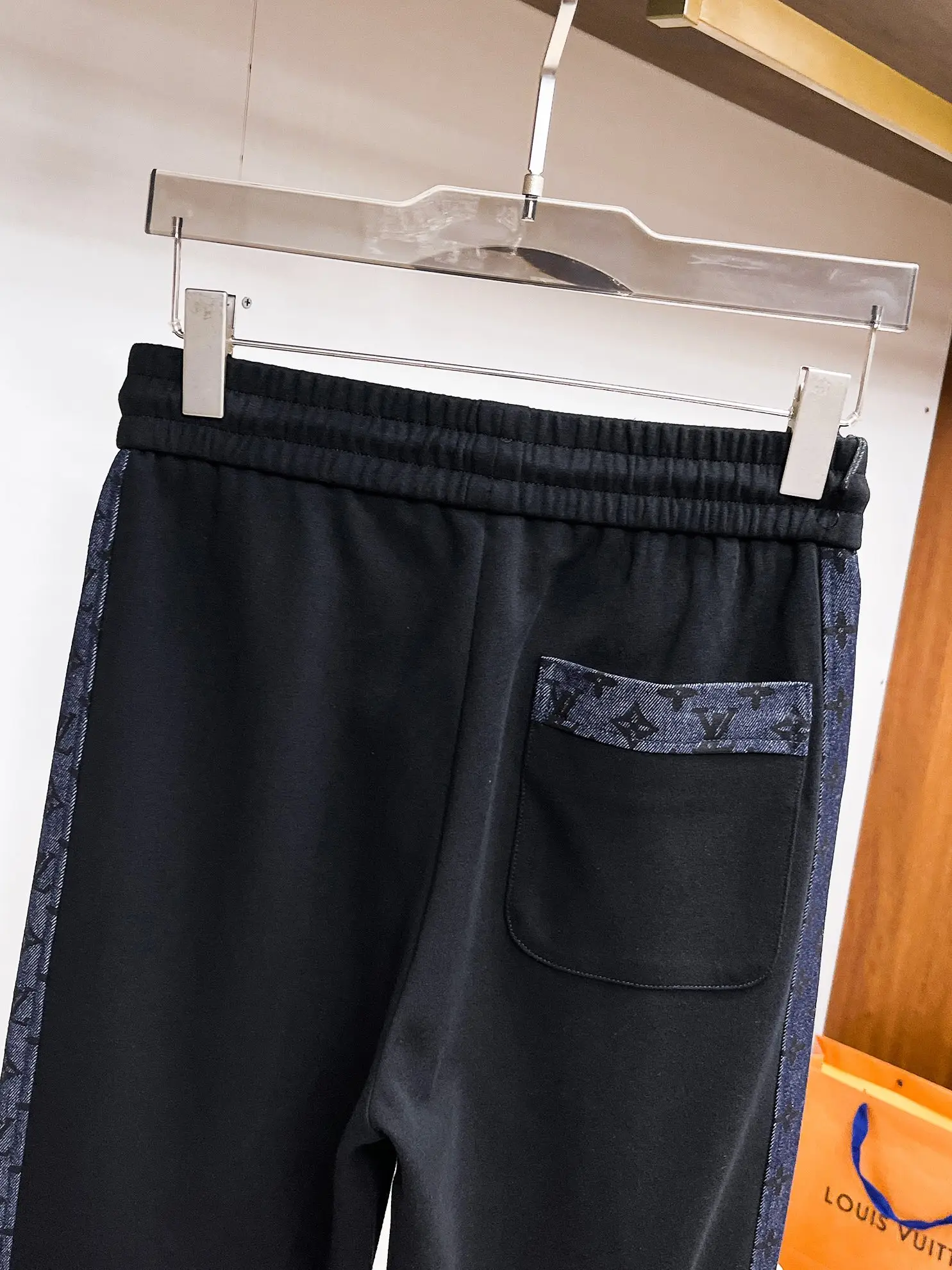 Monogram Side-Stripe Sweatpants D29014899 — view 8