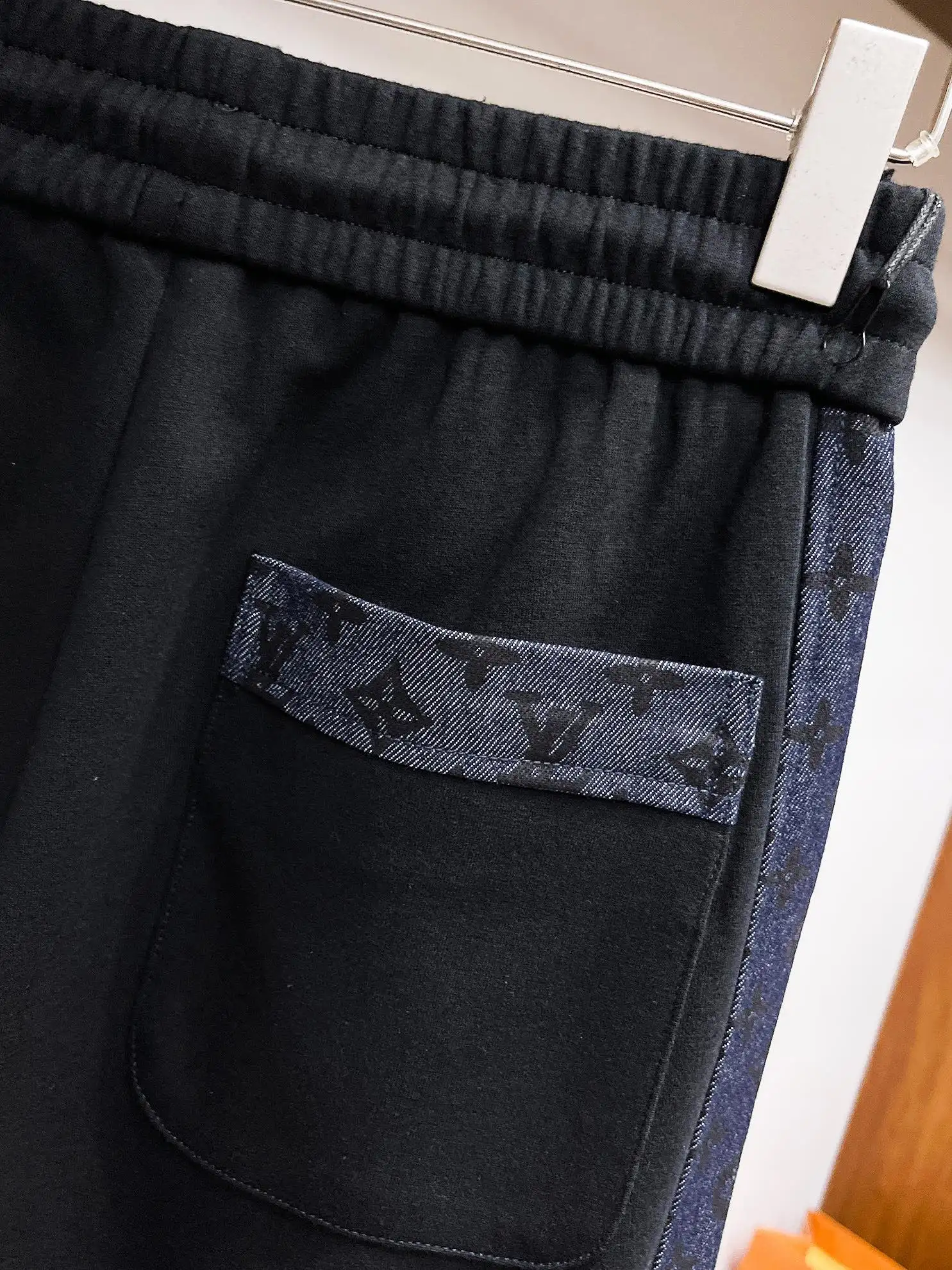 Monogram Side-Stripe Sweatpants D29014899 — view 9
