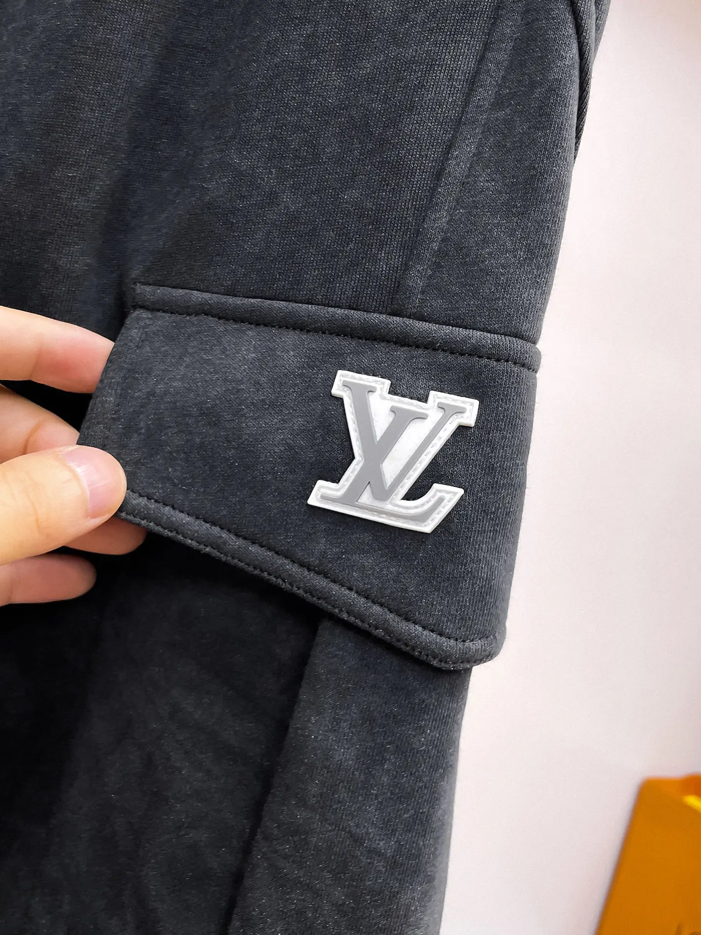 Logo-Appliqué Cotton-Blend Cargo Sweatpants D29014878 — view 4