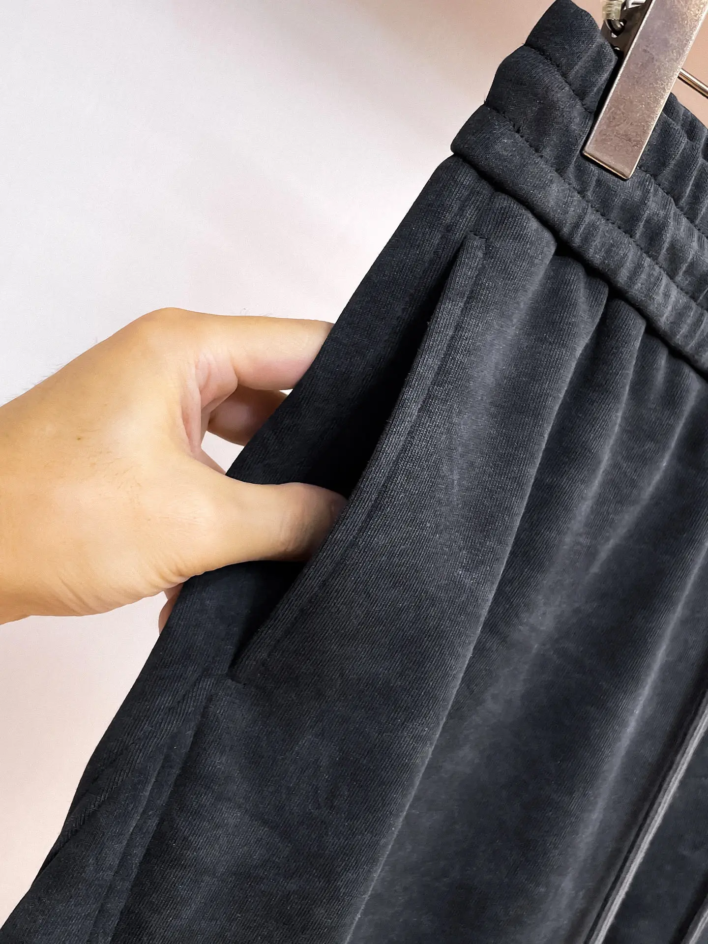 Logo-Appliqué Cotton-Blend Cargo Sweatpants D29014878 — view 6