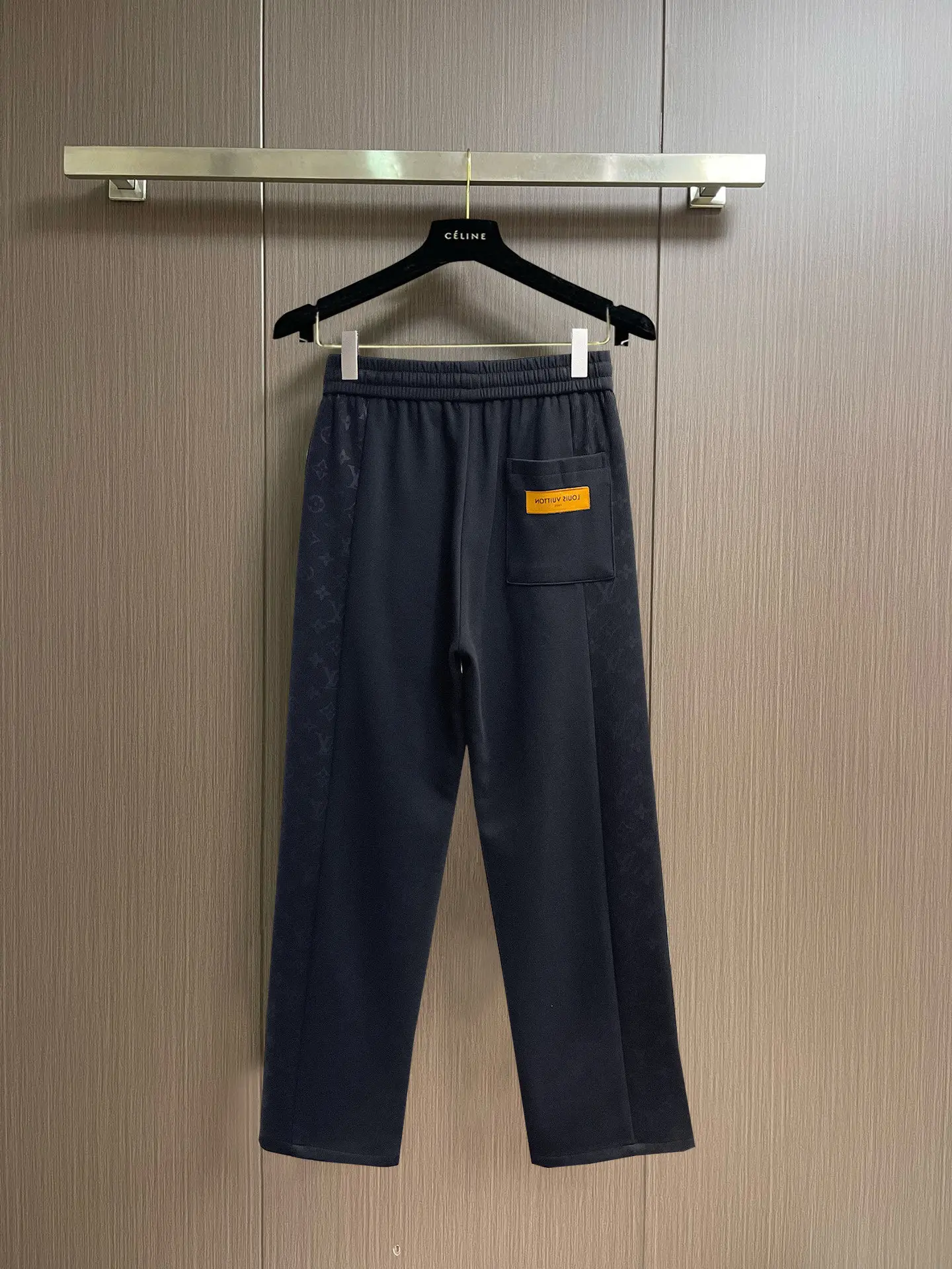 Monogram Trim Drawstring Sweatpants D29015000 — view 2