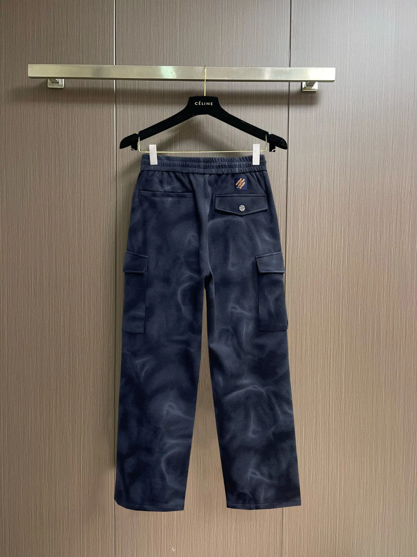 Monogram Embossed Cargo Sweatpants D29014988 — view 2