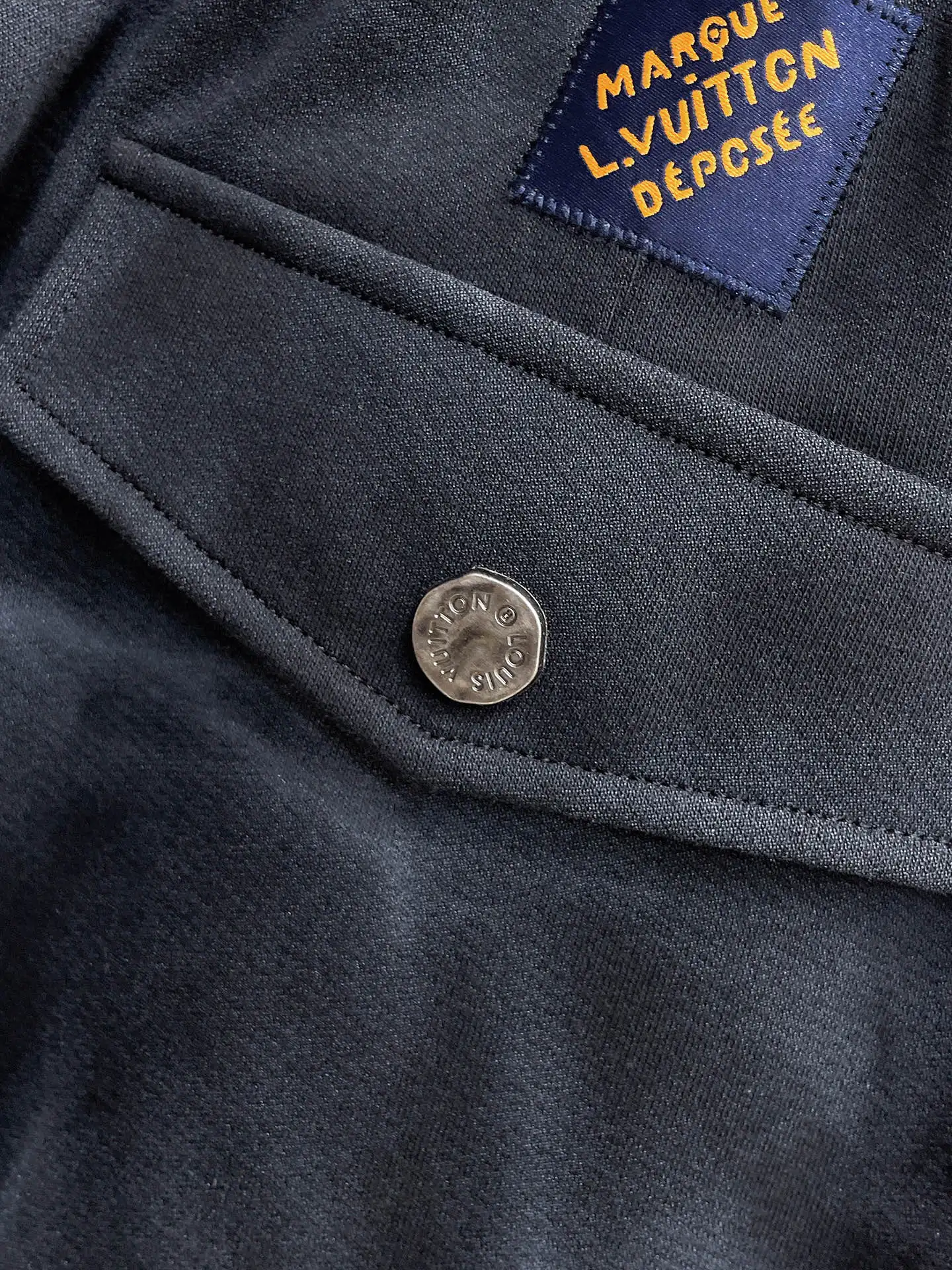 Monogram Embossed Cargo Sweatpants D29014988 — view 9