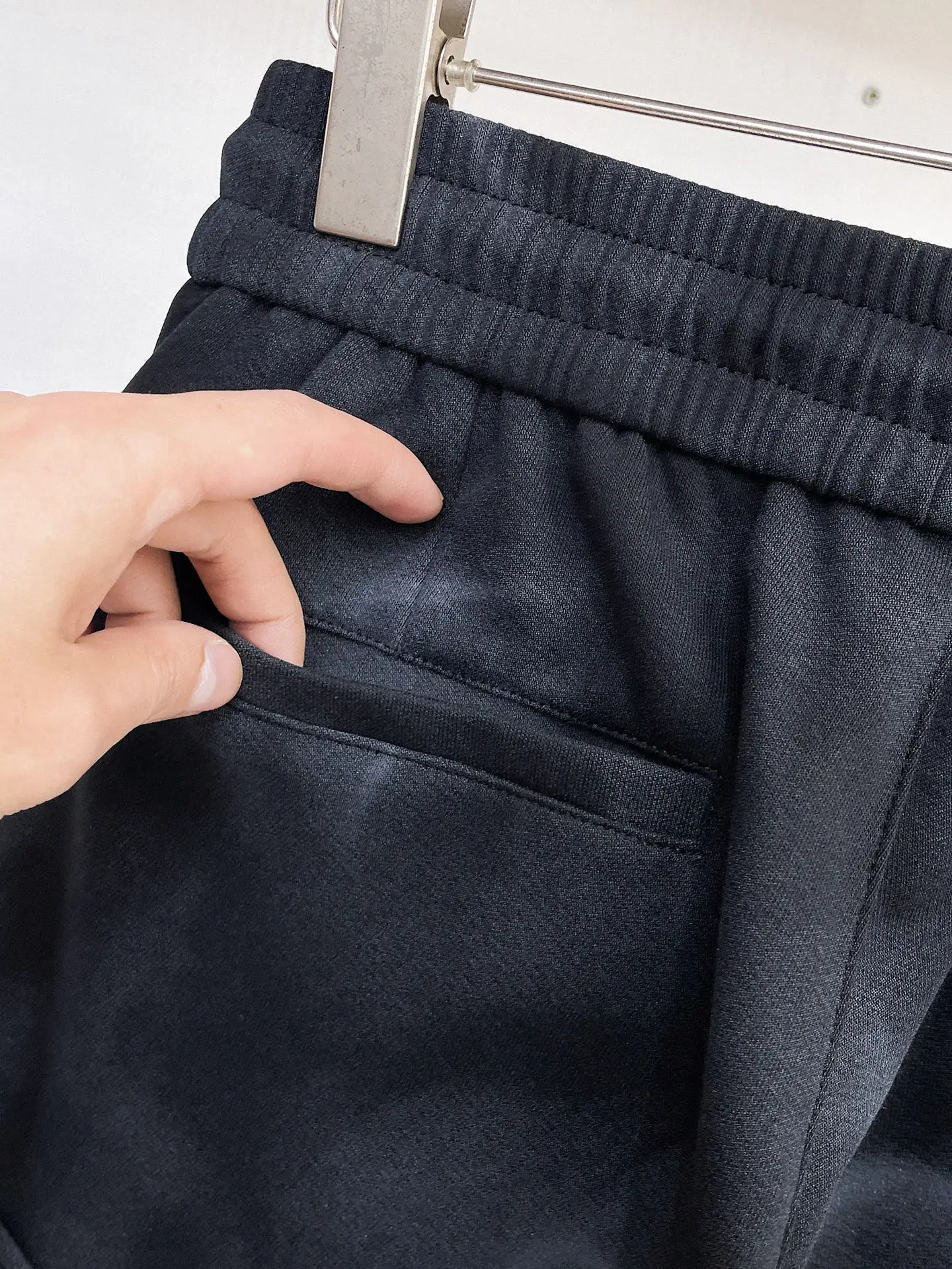 Monogram Embossed Cargo Sweatpants D29014988 — view 10