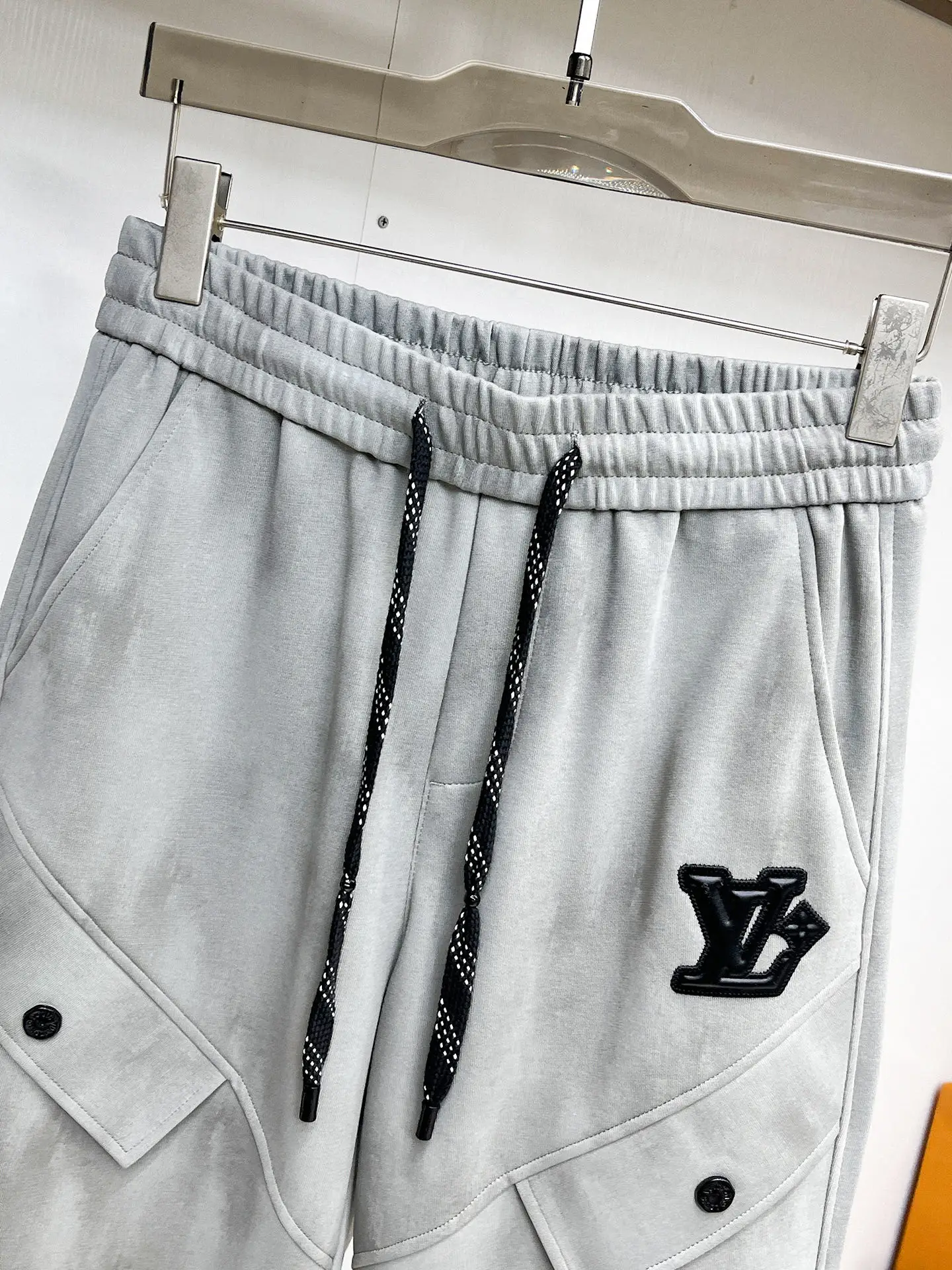 Logo-Appliqué Drawstring Sweatpants D29015002 — view 3