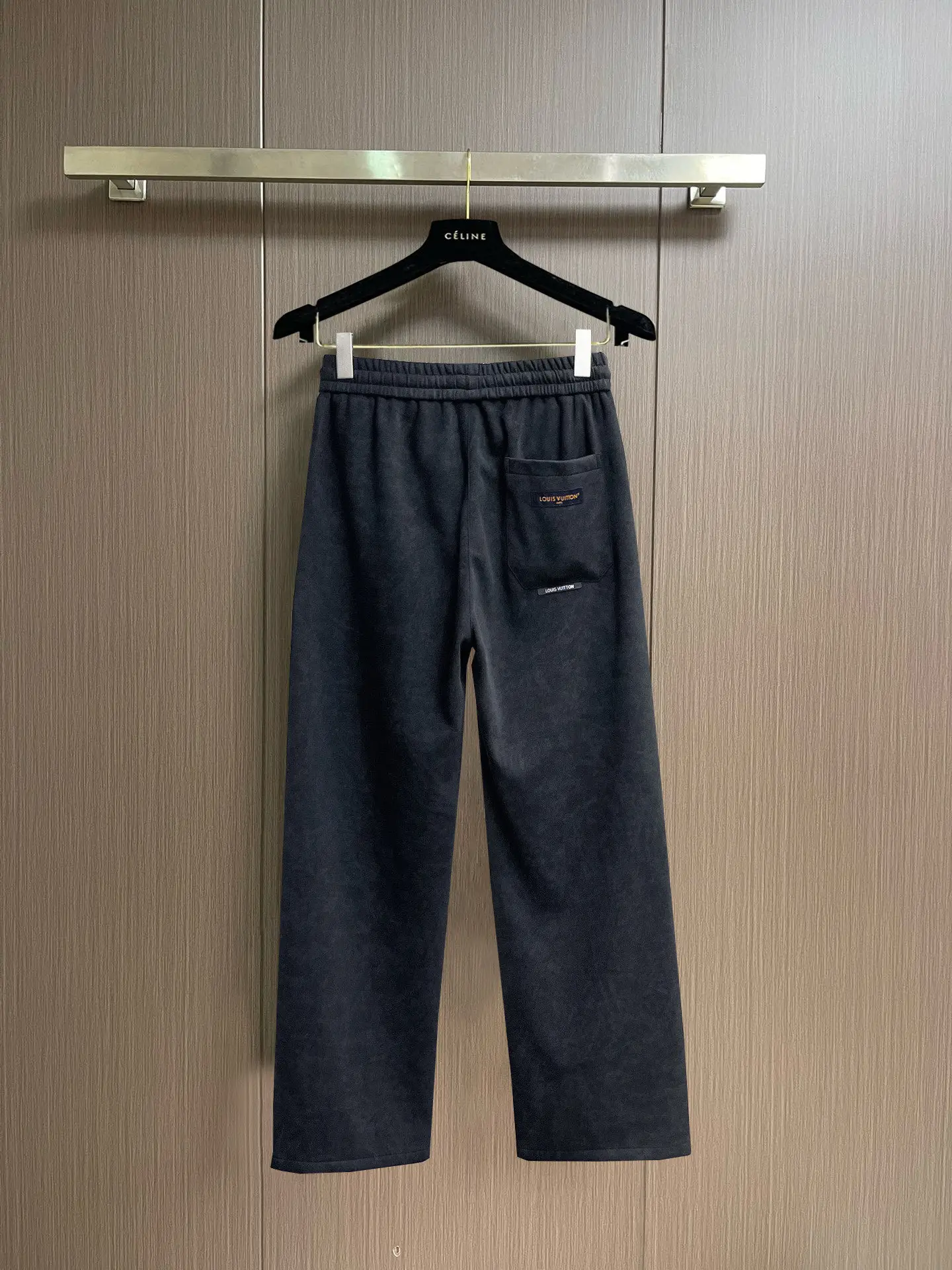 Logo-Appliqué Drawstring Sweatpants D29015001 — view 2