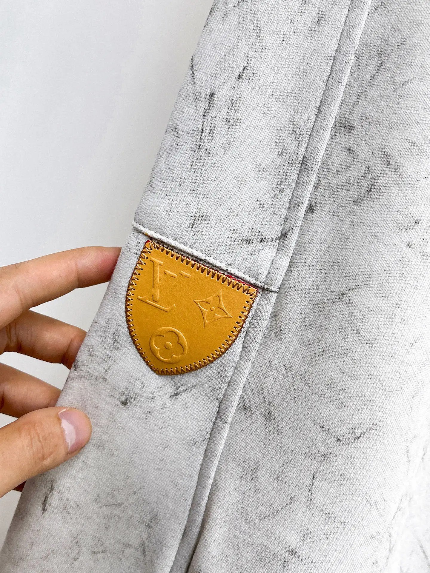 Monogram Embossed Drawstring Sweatpants D29015032 — view 6