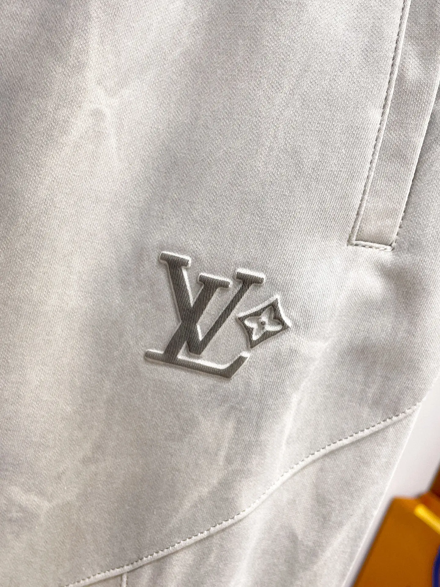 Logo-Embroidered Tapered Sweatpants D29015027 — view 4