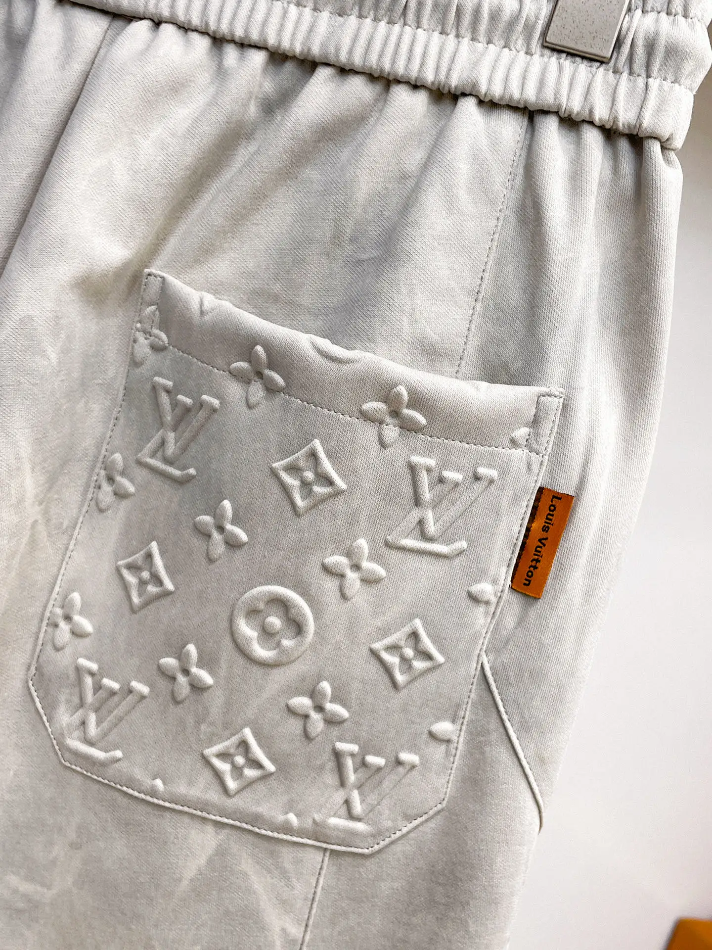 Logo-Embroidered Tapered Sweatpants D29015027 — view 8