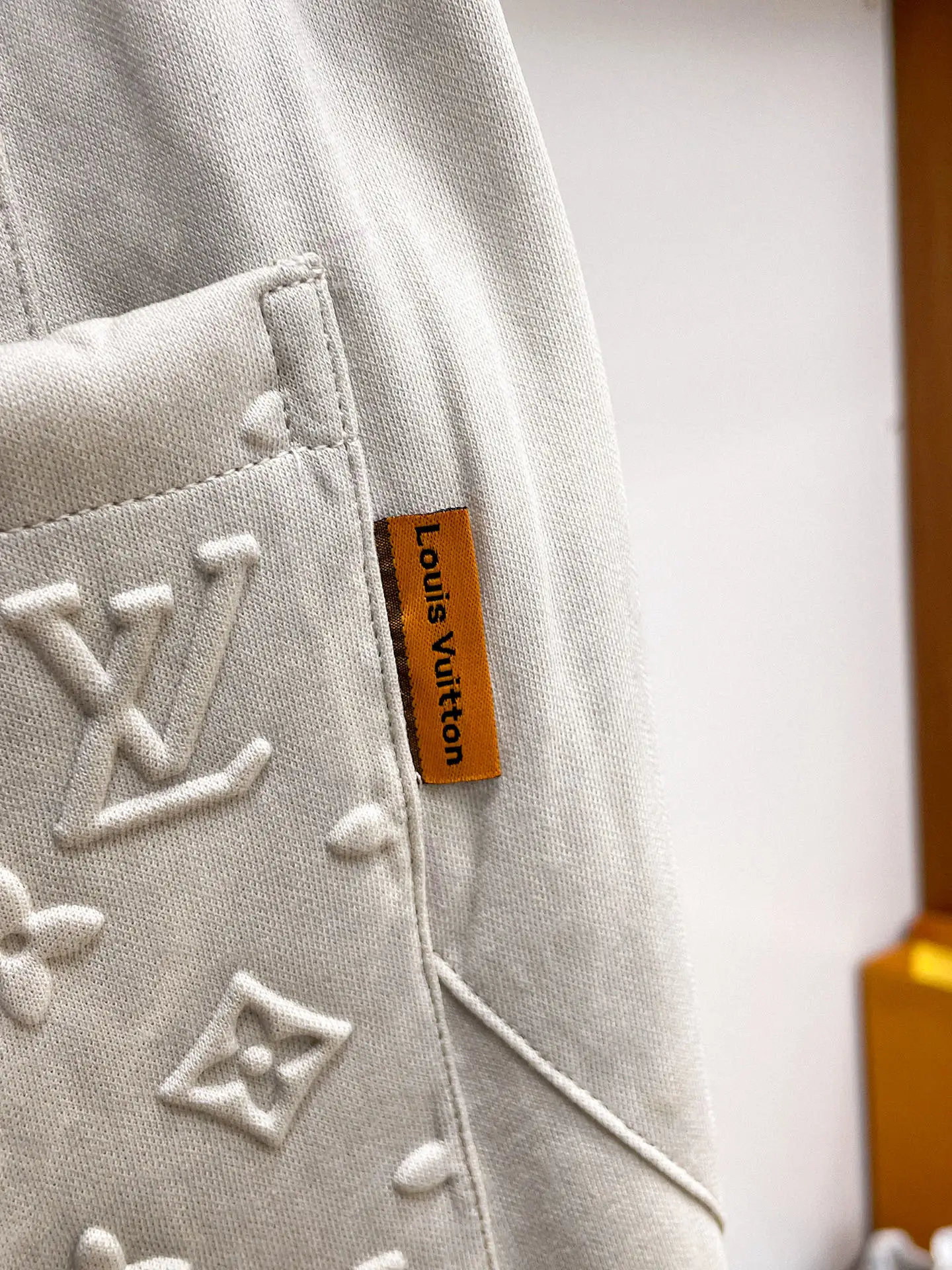 Logo-Embroidered Tapered Sweatpants D29015027 — view 9
