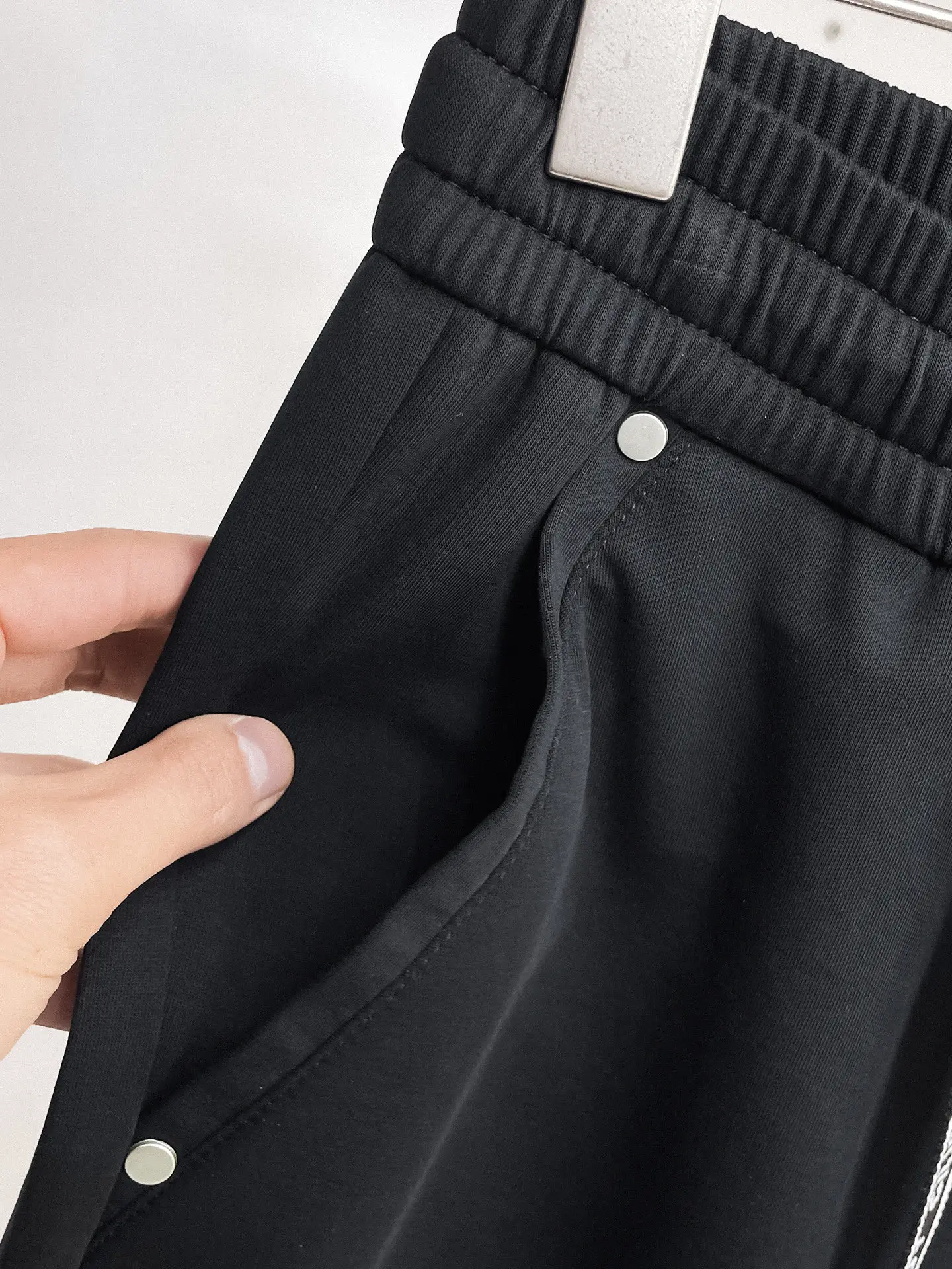 Logo-Embroidered Drawstring Sweatpants D29015024 — view 5