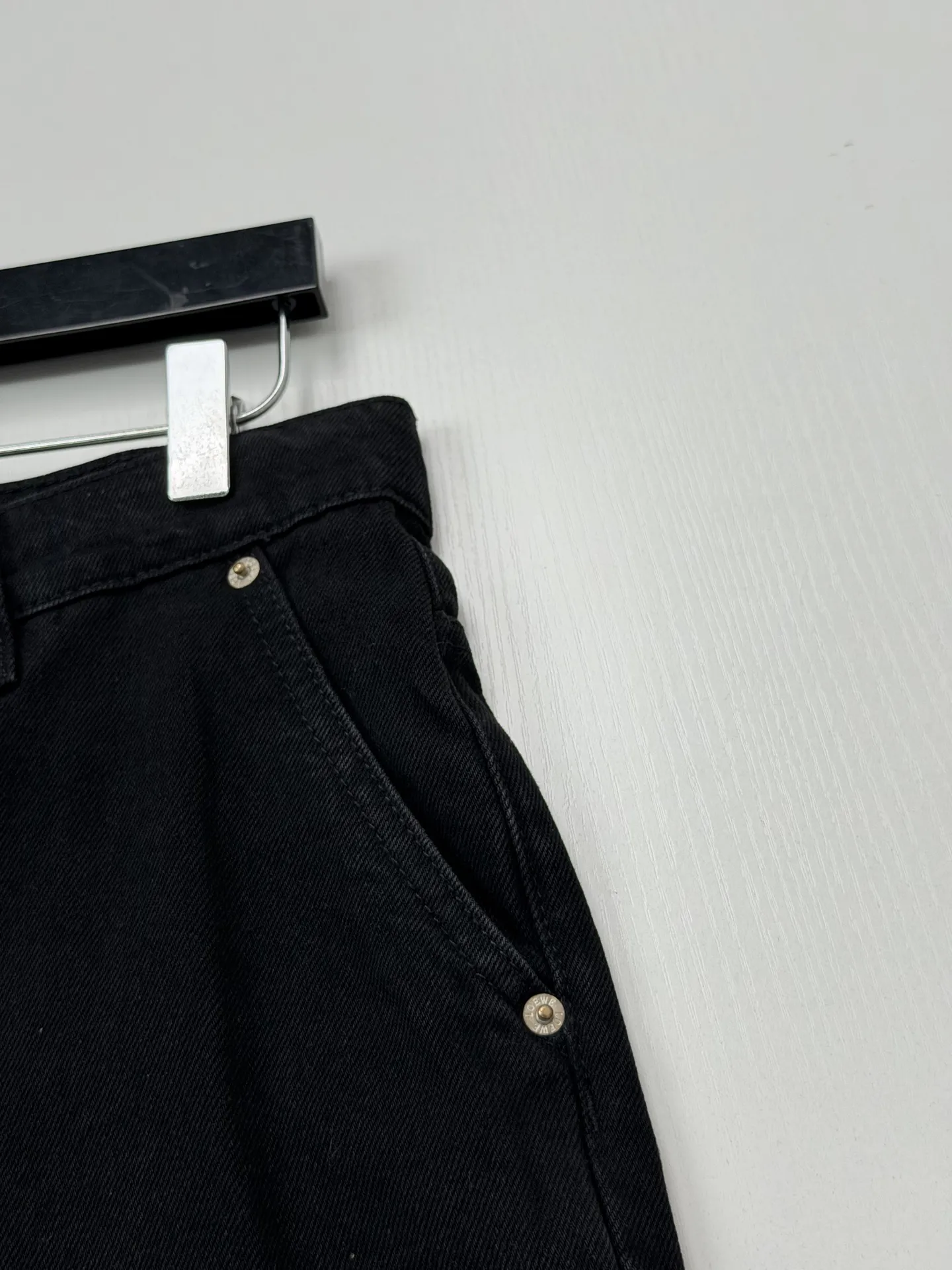 Leather-Trimmed Wide-Leg Carpenter Jeans D29018752 — view 4