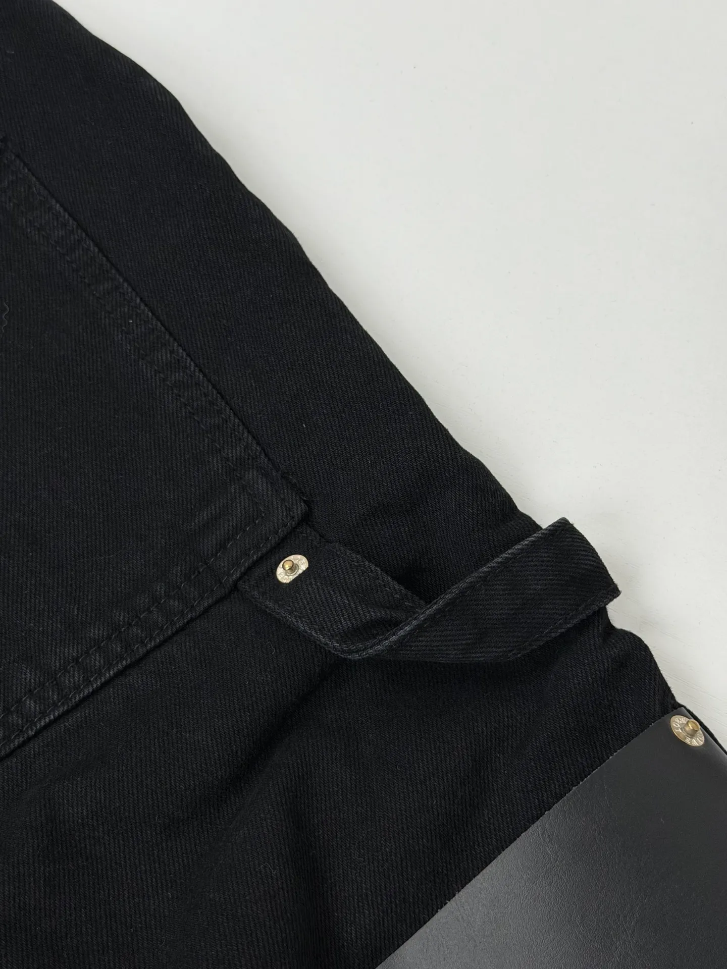 Leather-Trimmed Wide-Leg Carpenter Jeans D29018752 — view 10