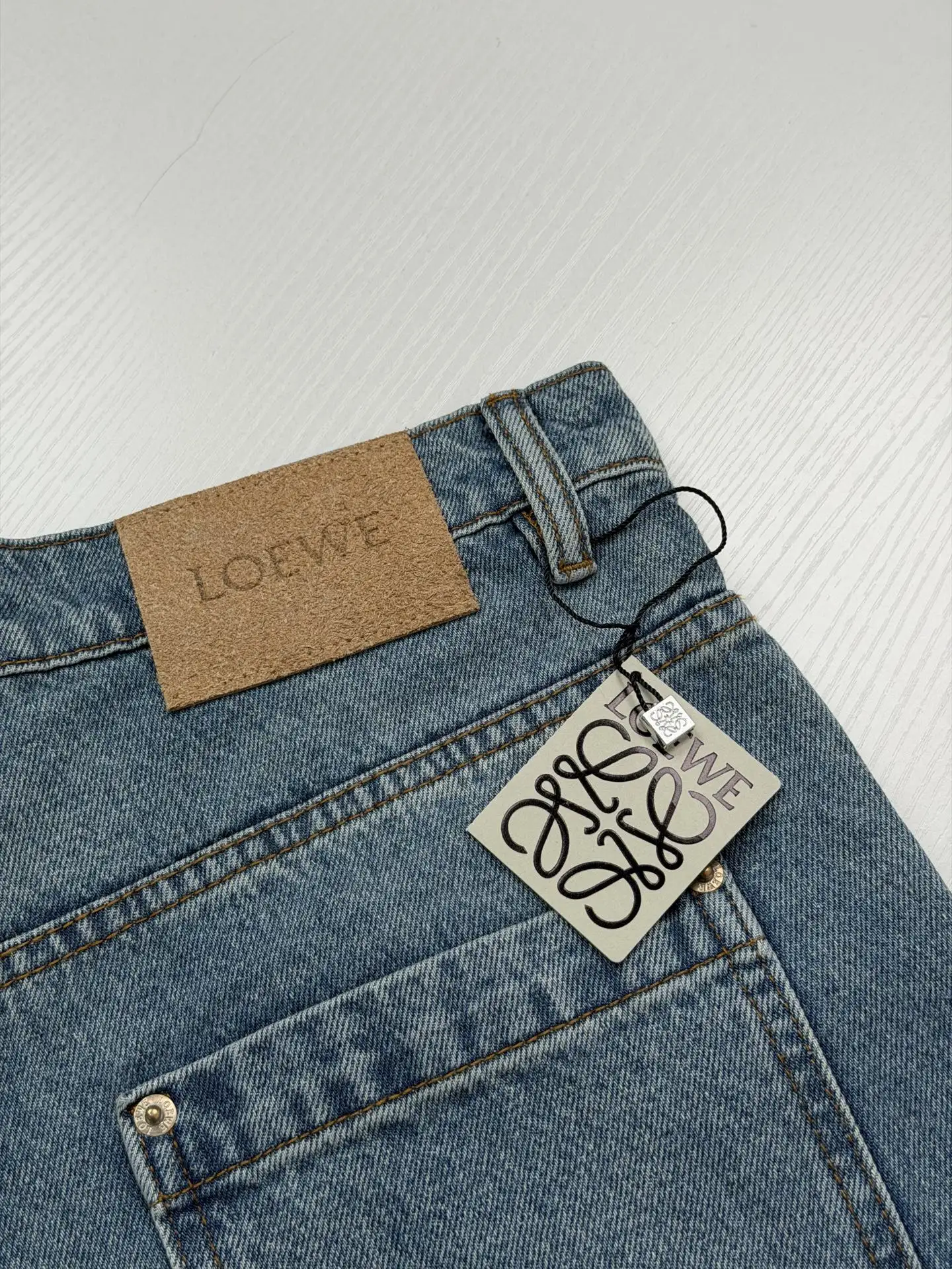 Leather-Trimmed Wide-Leg Carpenter Jeans D29018753 — view 7