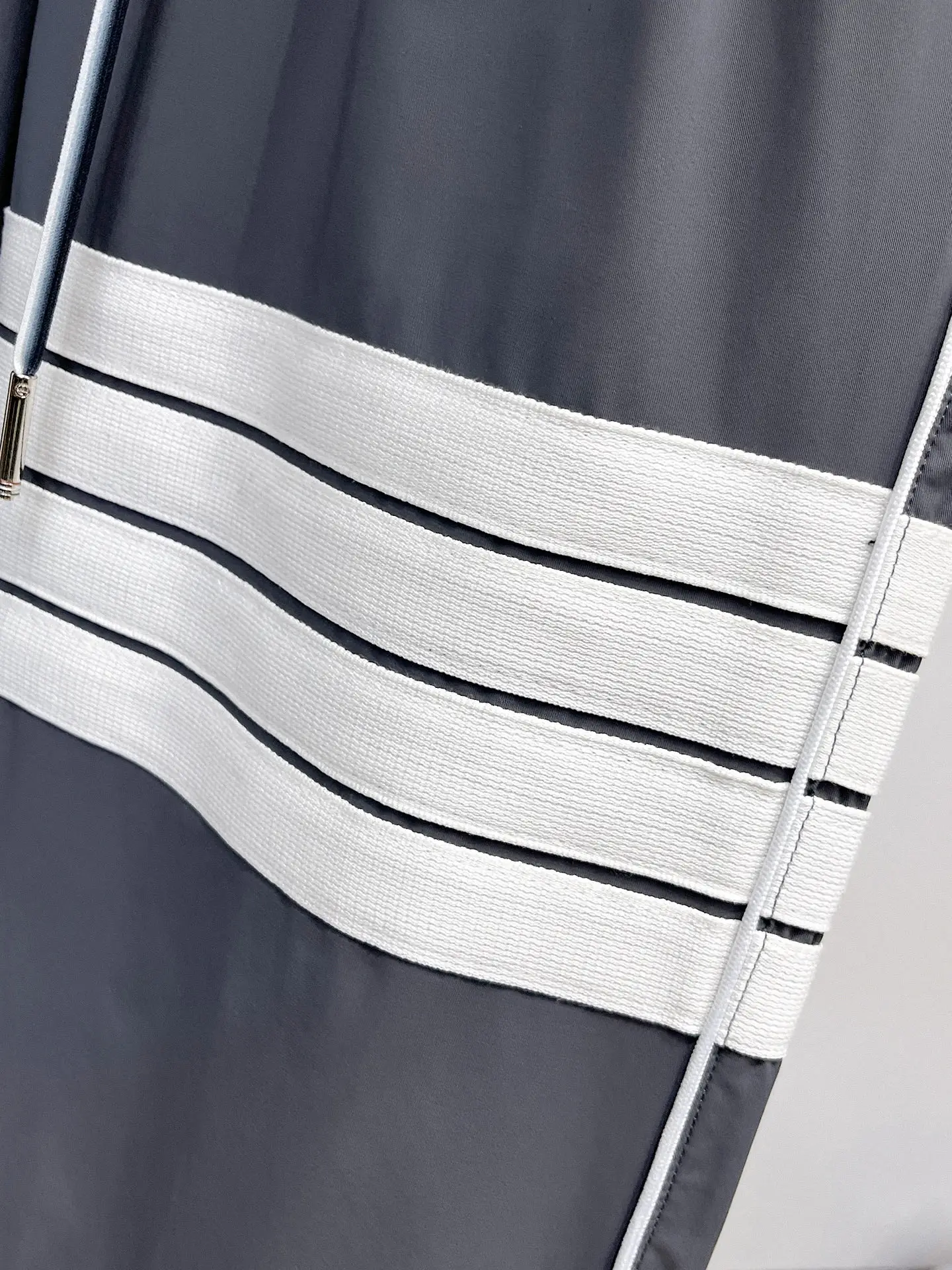 Four-Bar Stripe Drawstring Trousers D29014995 — view 4