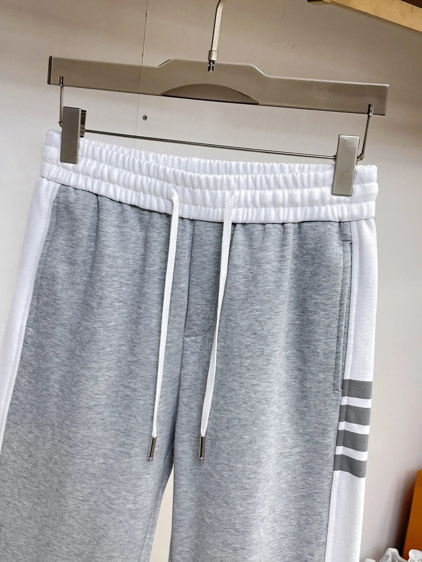 Striped Cotton-Blend Jersey Sweatpants D29015005 — view 3