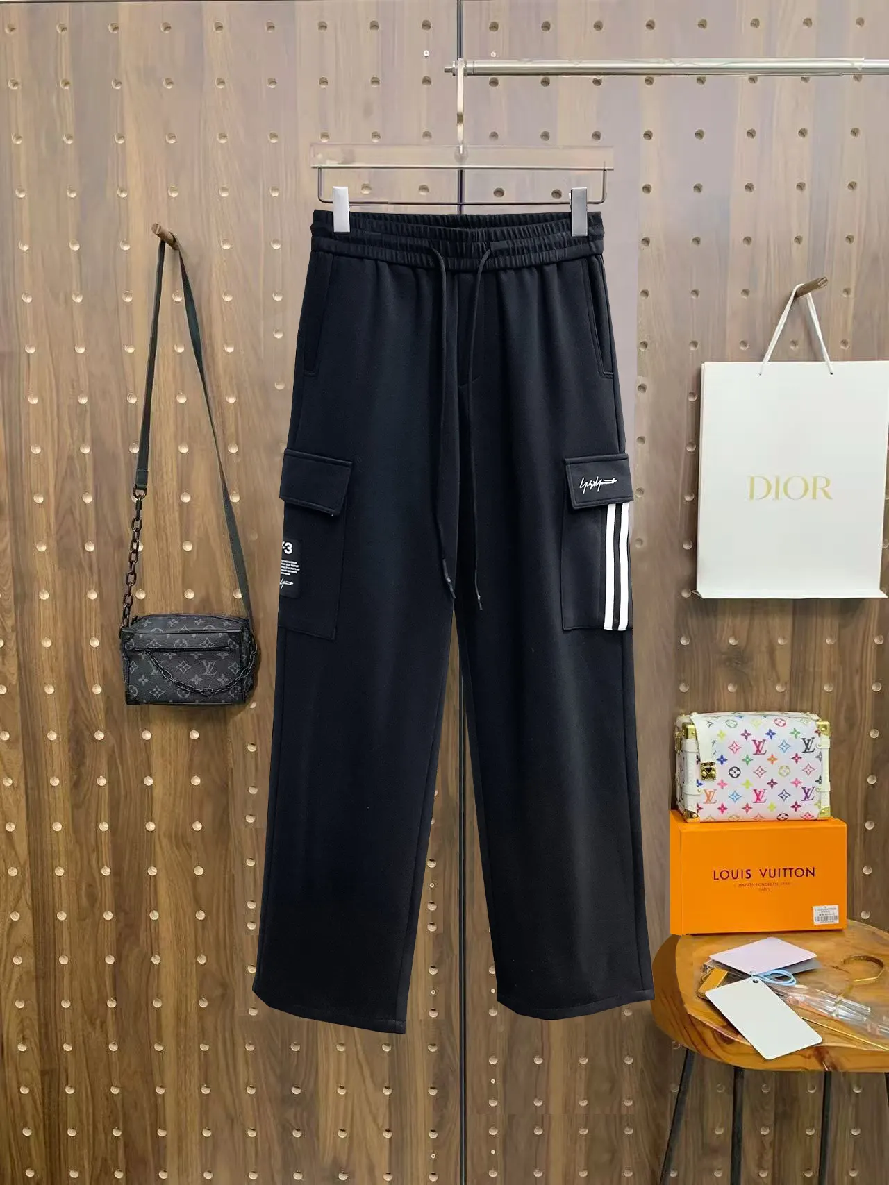 Y-3 Logo Cargo Sweatpants D29014910