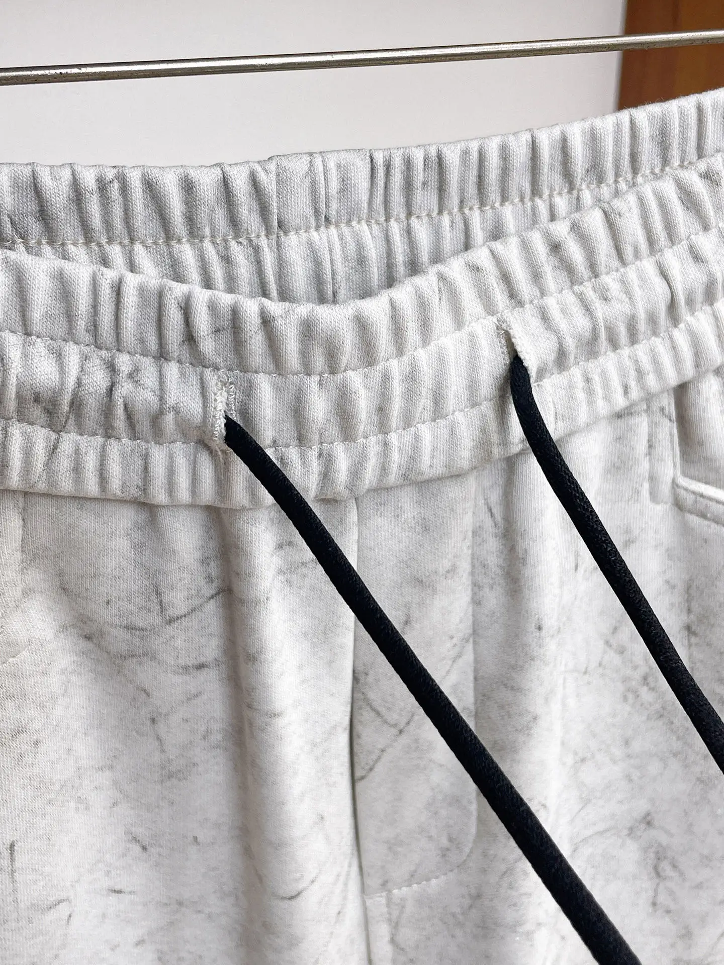 Y-3 Logo Print Drawstring Sweatpants D29014993 — view 7