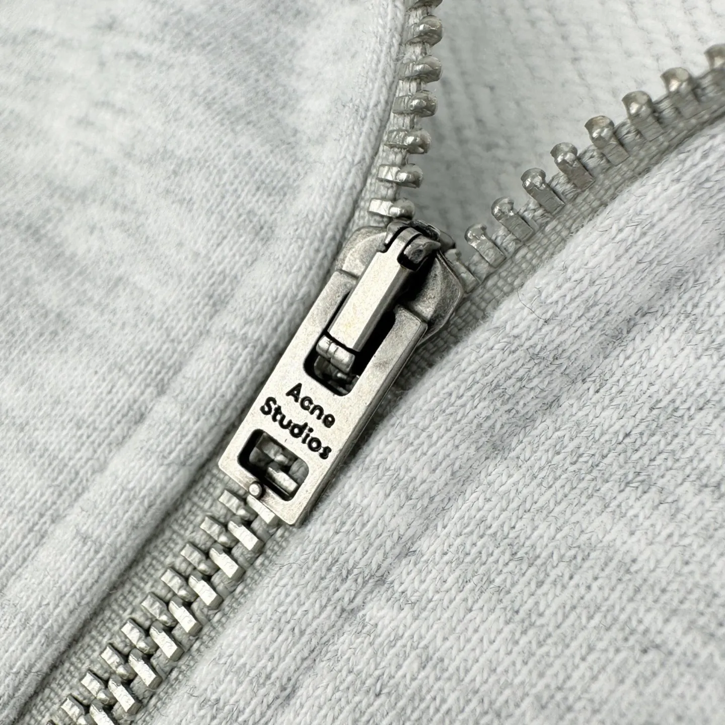 Logo-Embroidered Zip-Up Cotton Sweatshirt D29522305 — view 4