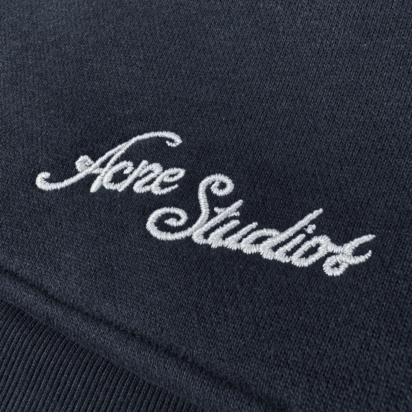 Logo-Embroidered Zip-Up Cotton Sweatshirt D29522304 — view 5