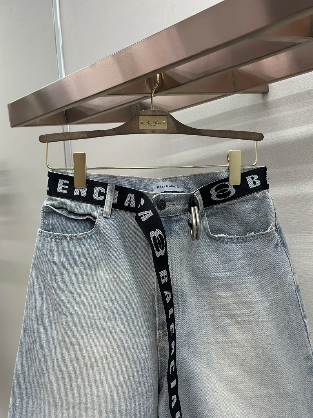Logo-Webbing Belted Denim Shorts D29519192 — view 6