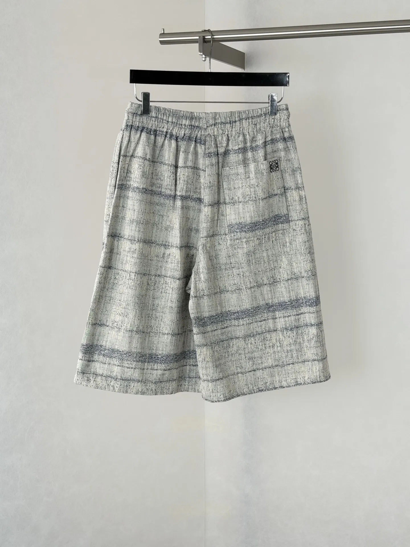 Gradient Striped Mixed-Fabric Shorts D29518662 — view 2