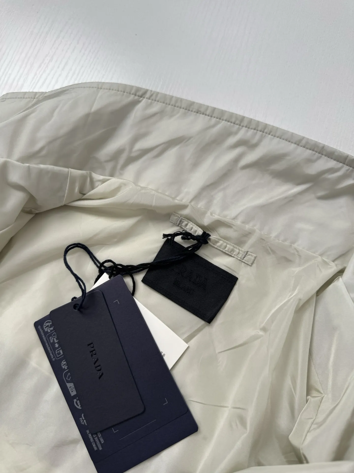 Contrast-Stripe Funnel-Neck Windbreaker Jacket D29818649 — view 9