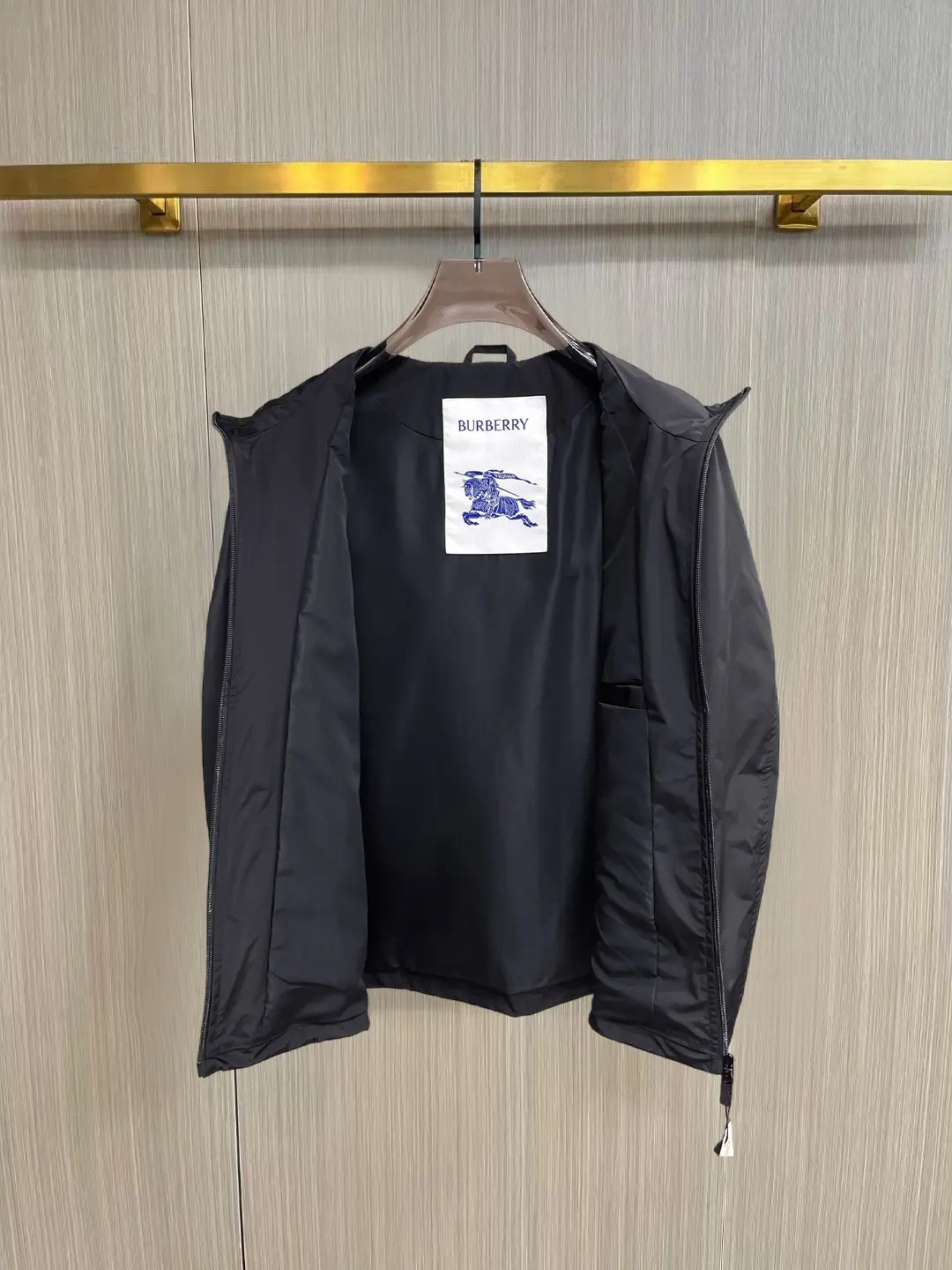 Logo-Appliqué Hooded Shell Jacket D30014766 — view 3