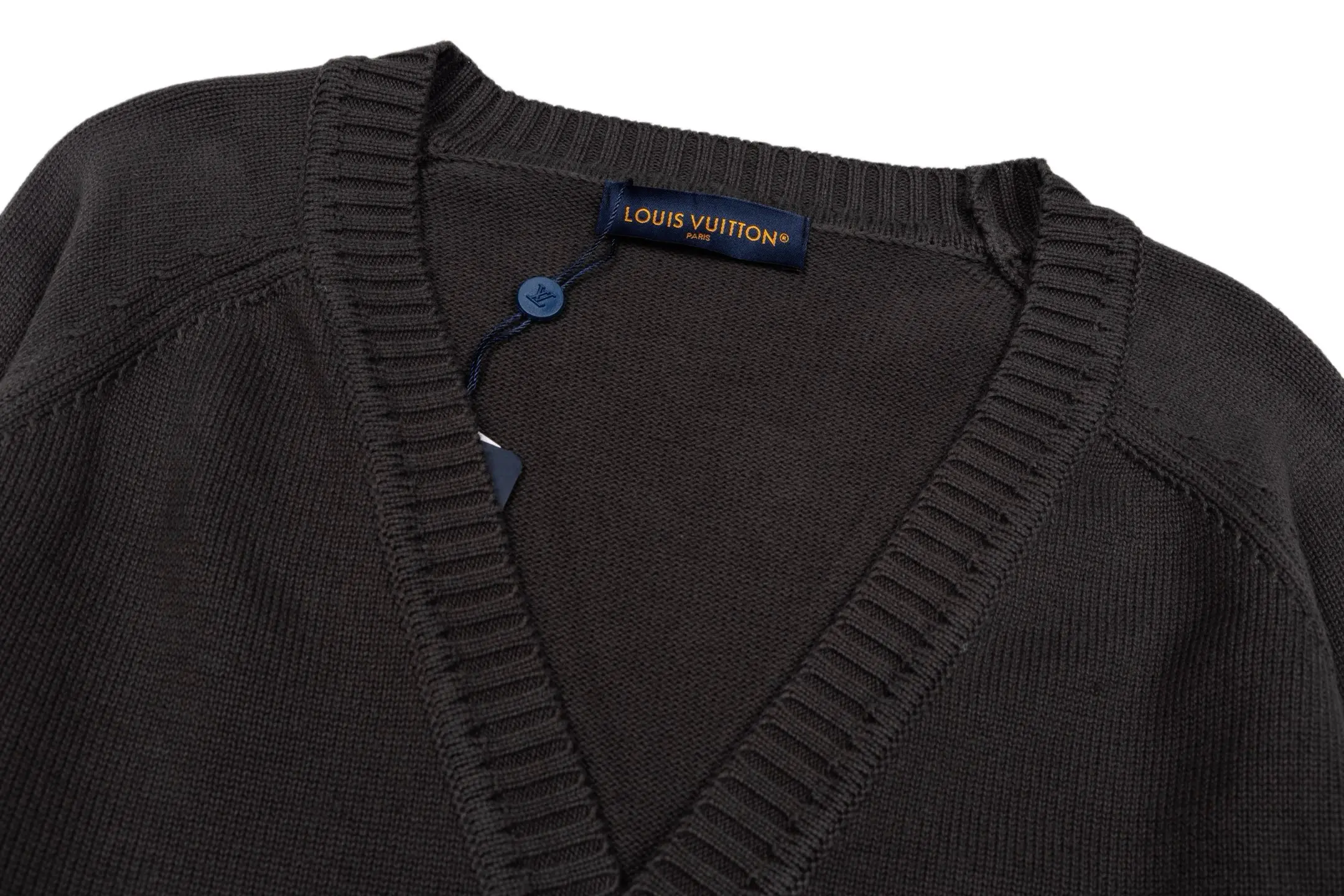 Logo-Patch Wool V-Neck Cardigan D30022461 — view 3
