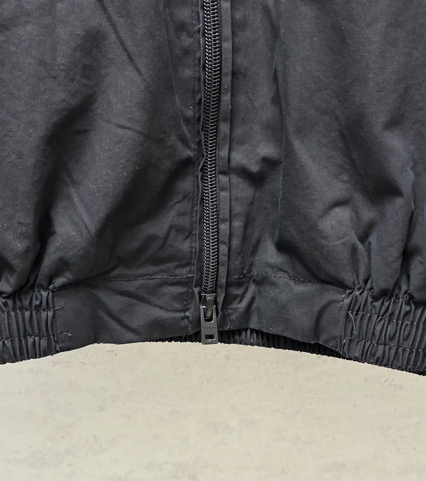 Logo-Print Distressed Zip-Up Jacket D30019103 — view 3