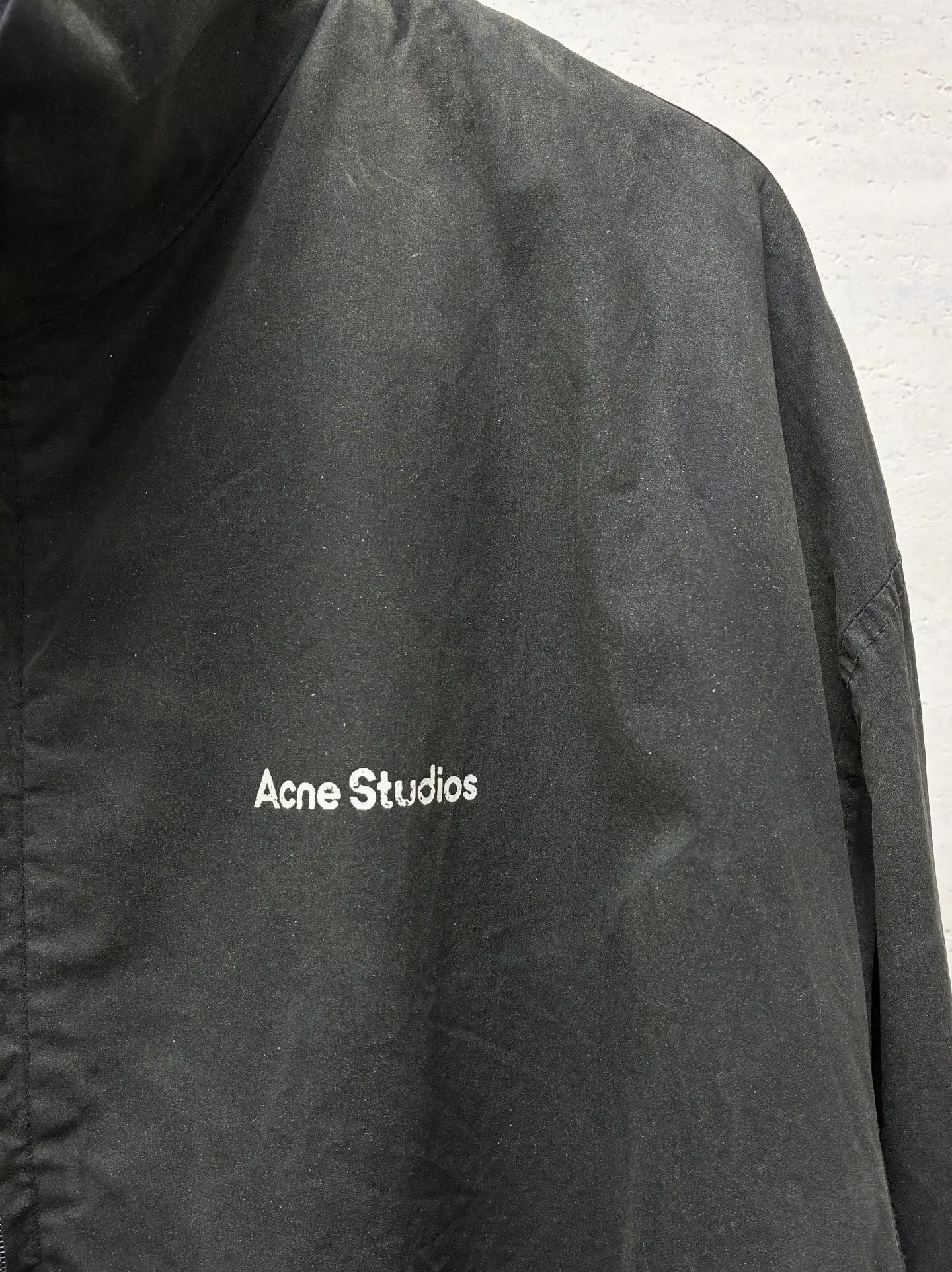 Logo-Print Distressed Zip-Up Jacket D30019103 — view 8